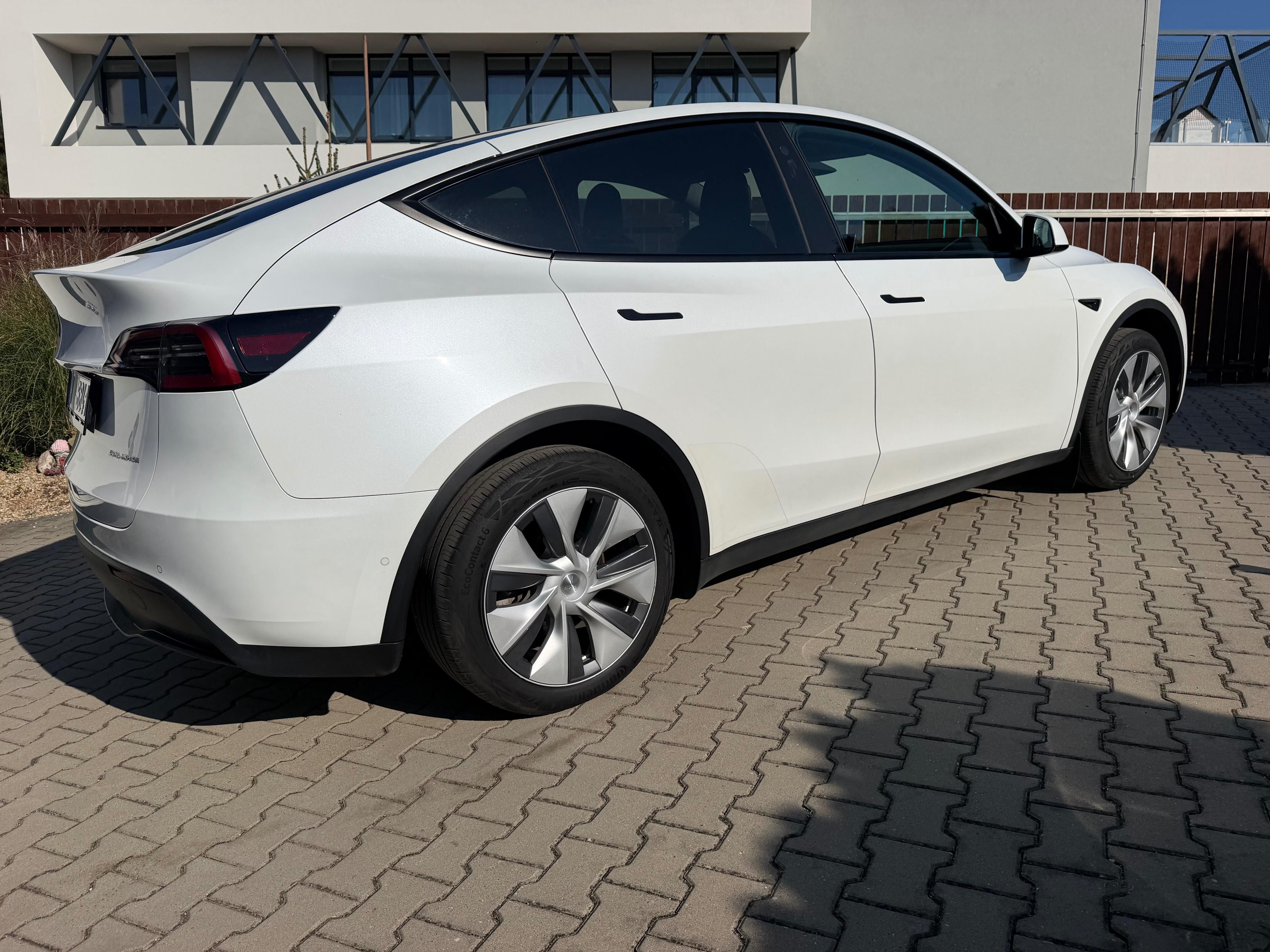 Tesla Model Y, Long Range Ryzen Tažné SOH 90% - fotka 5