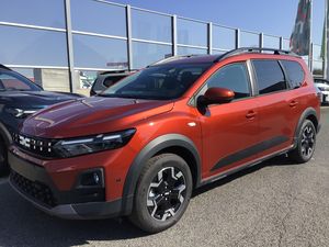 Dacia Jogger, 7MÍST FULL HYBRID MAXIM.VÝBAVA