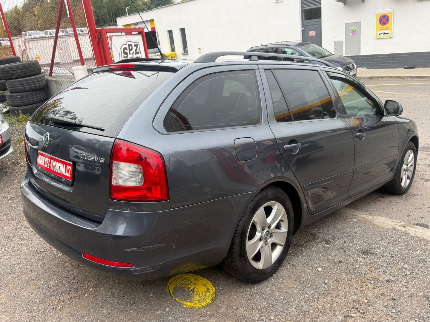 Škoda Octavia, 1.6 TDi Ambiente - fotka 4