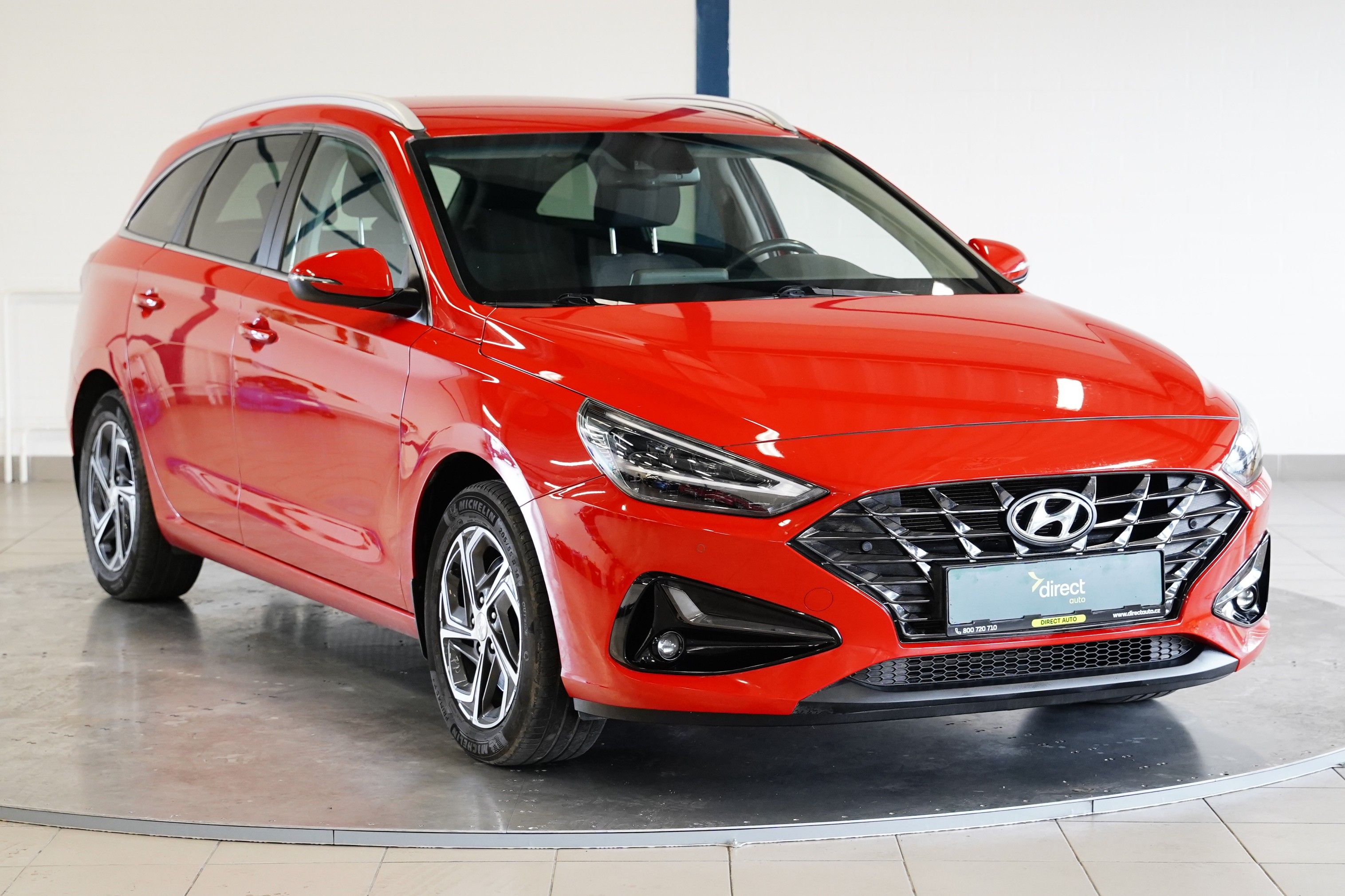 Hyundai i30, 1.5 DPi 81 kW Smart - fotka 3