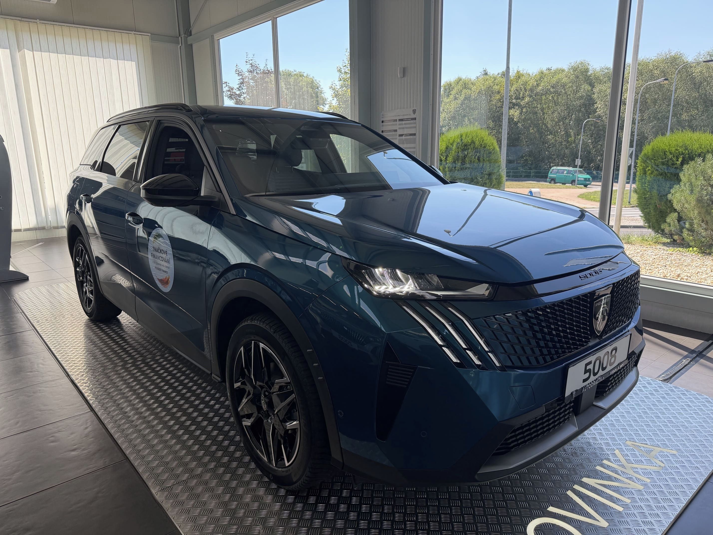 Peugeot 5008, BUSINESS Hybrid 145 e-DCS - fotka 3