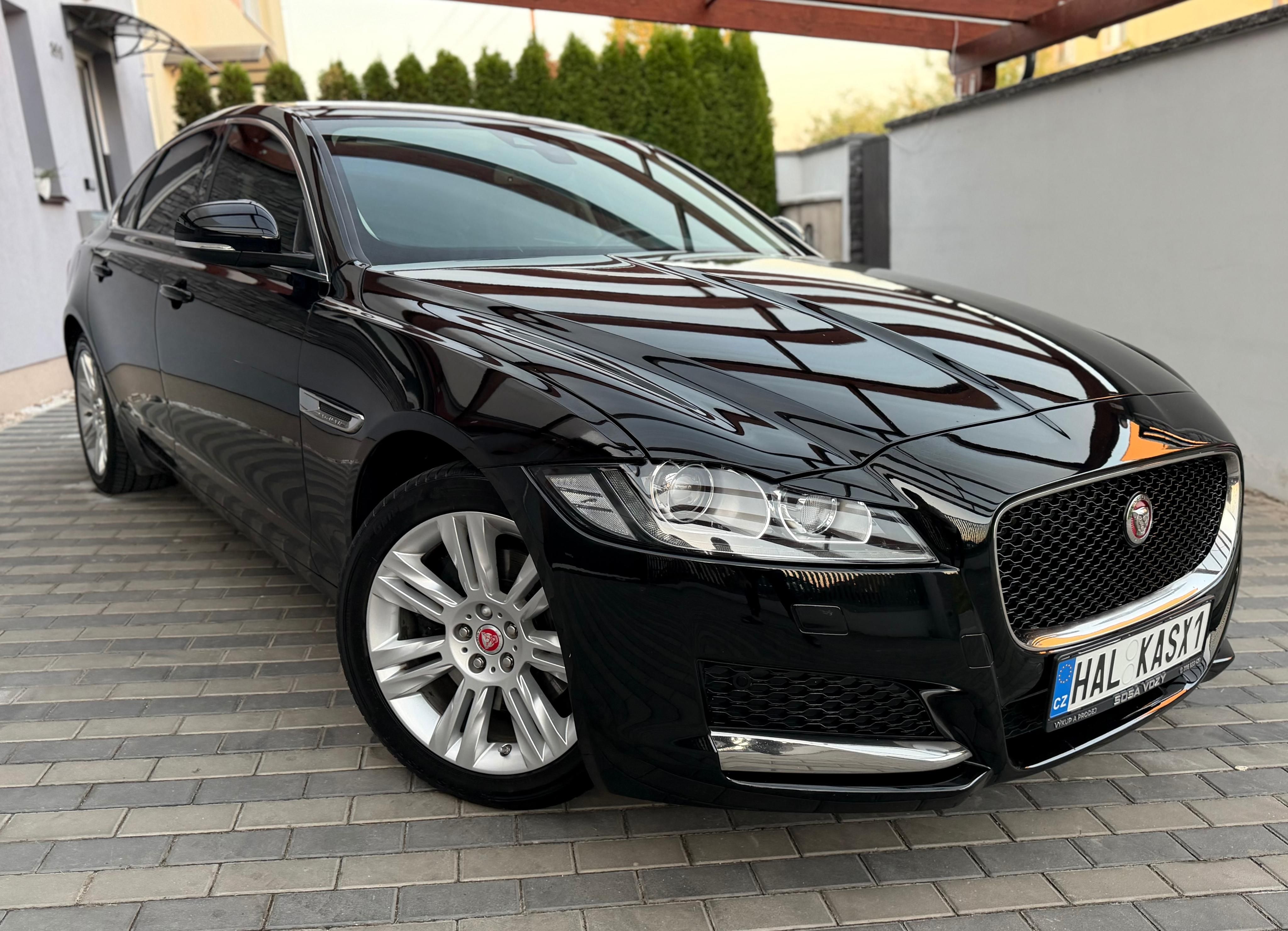 Jaguar XF, Krásný stav - fotka 4