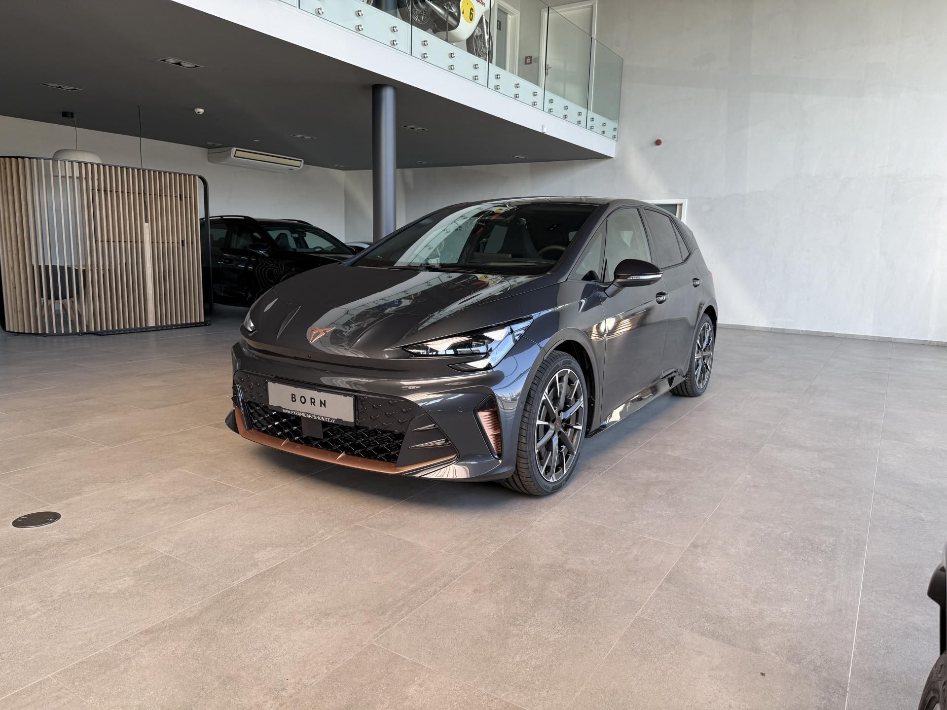 Cupra Born, VZ 79 kWh / 326k / 2027 - fotka 6