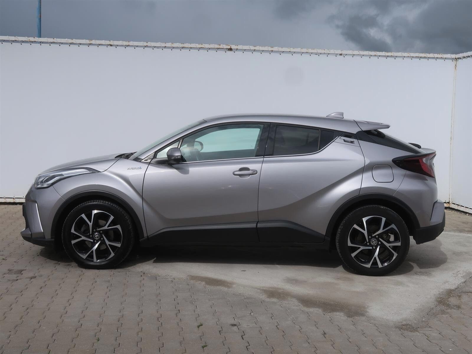 Toyota C-HR, 1.8 Hybrid, Automat - fotka 3