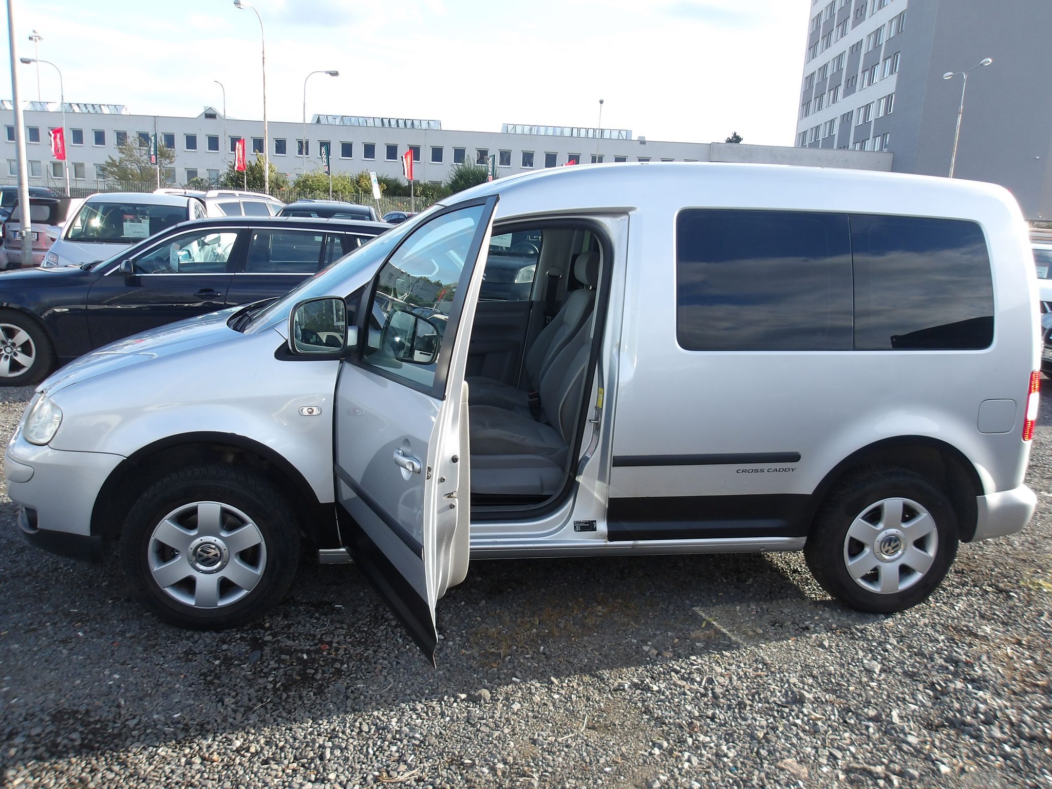 Volkswagen Caddy, 1,4i ČR 5 MÍST NOVÉ BRZDY ! - fotka 4