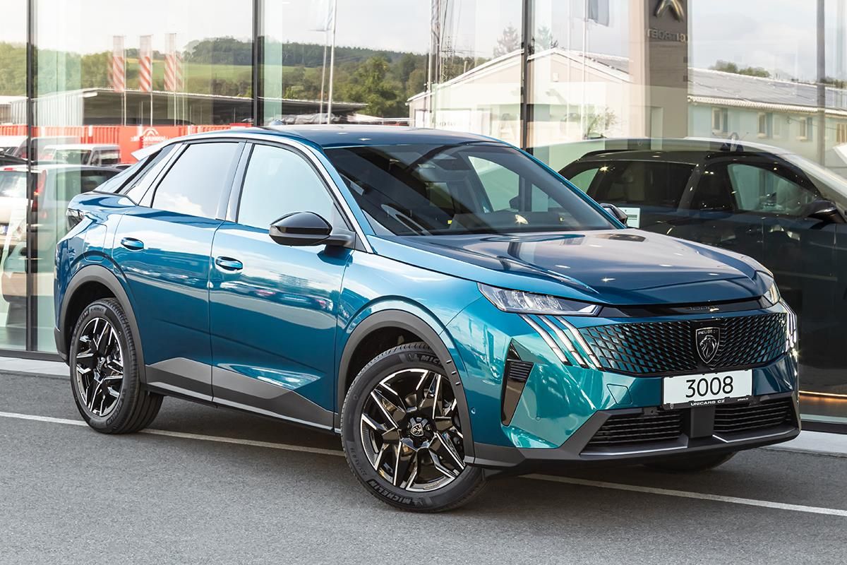Peugeot 3008, 1,2 Hybrid 145 e-DCS6  BUSINES - fotka 3