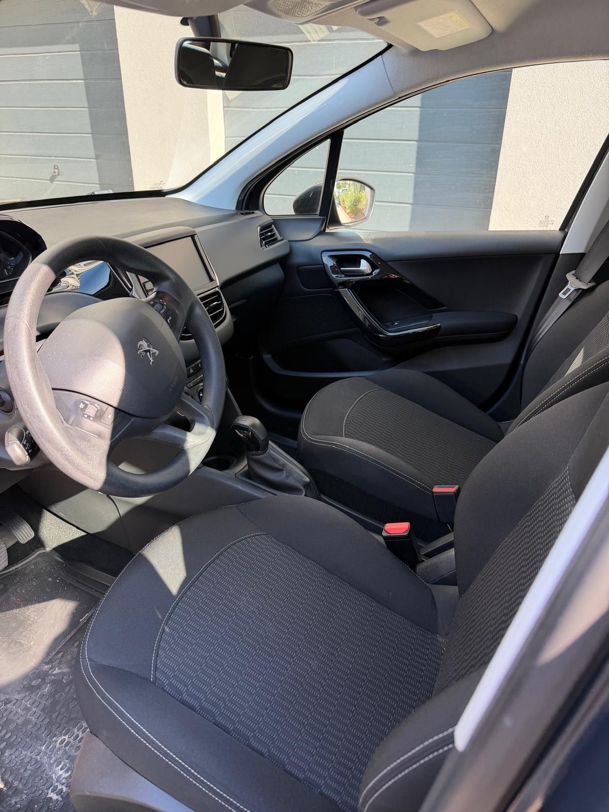 Peugeot 208, Po rozvodech, 64tkm, 1. Majite - fotka 6