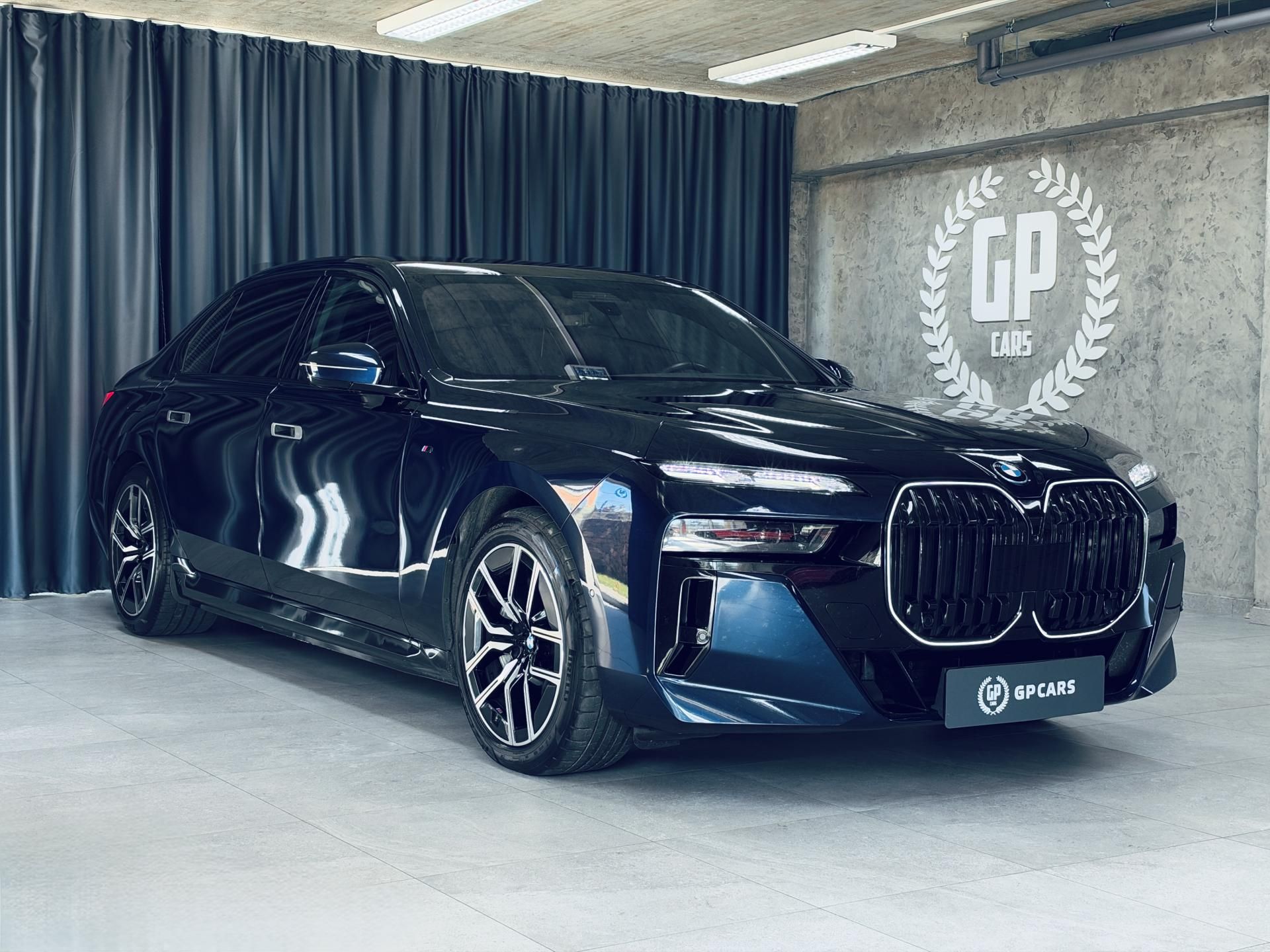 BMW Řada 7, 750e*ZÁRUKA*TV*MAX.VÝBAVA