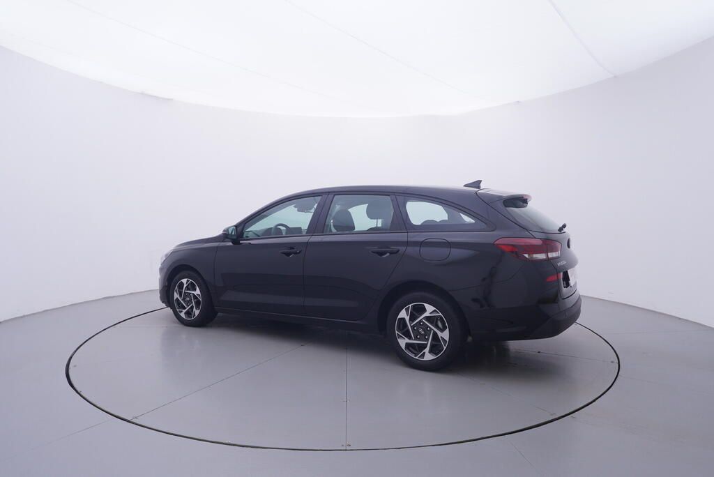 Hyundai i30, Comfort 1.0 GDI 73 kW - fotka 3