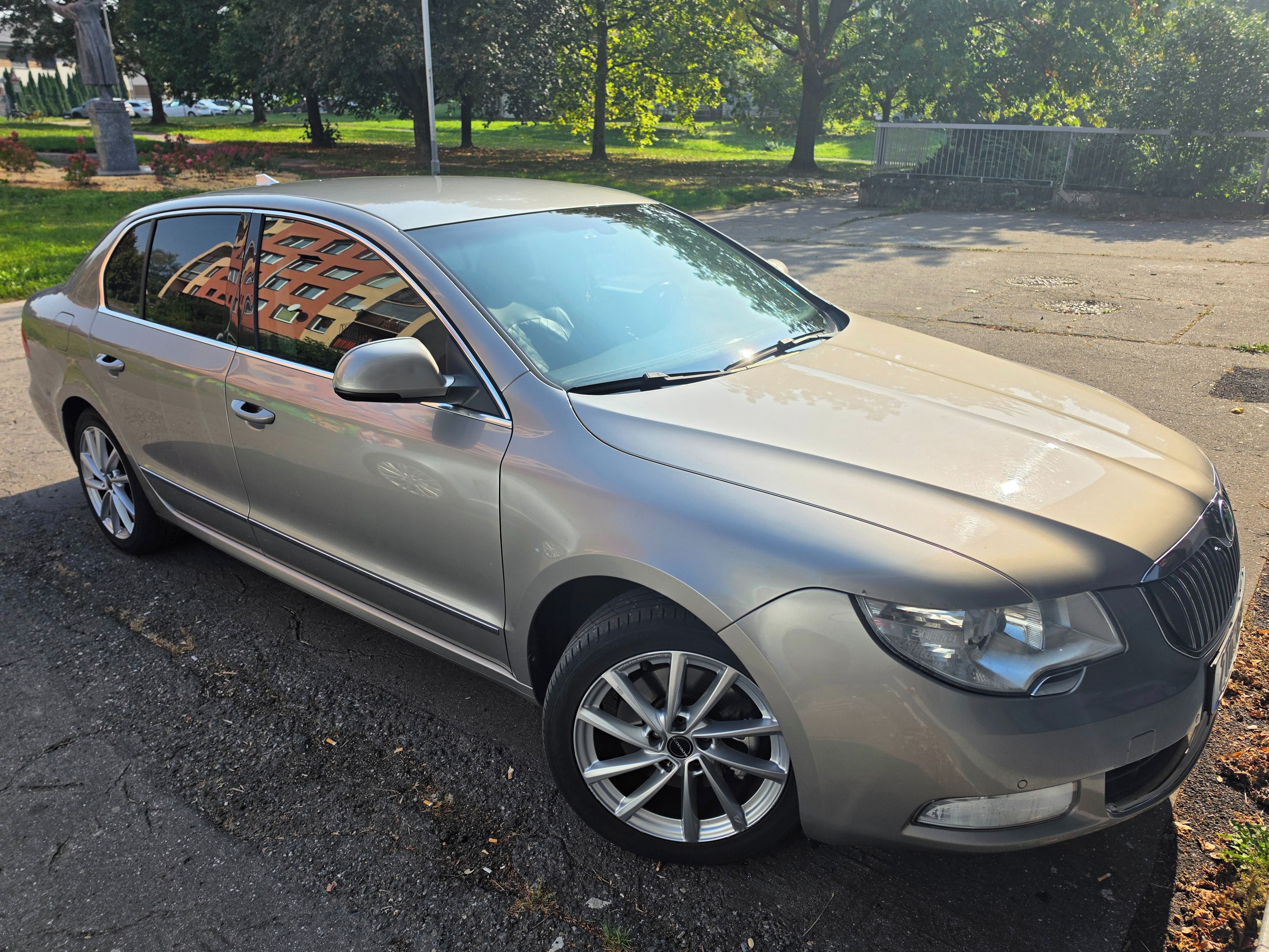 Škoda Superb, 1.8 TSI - fotka 2