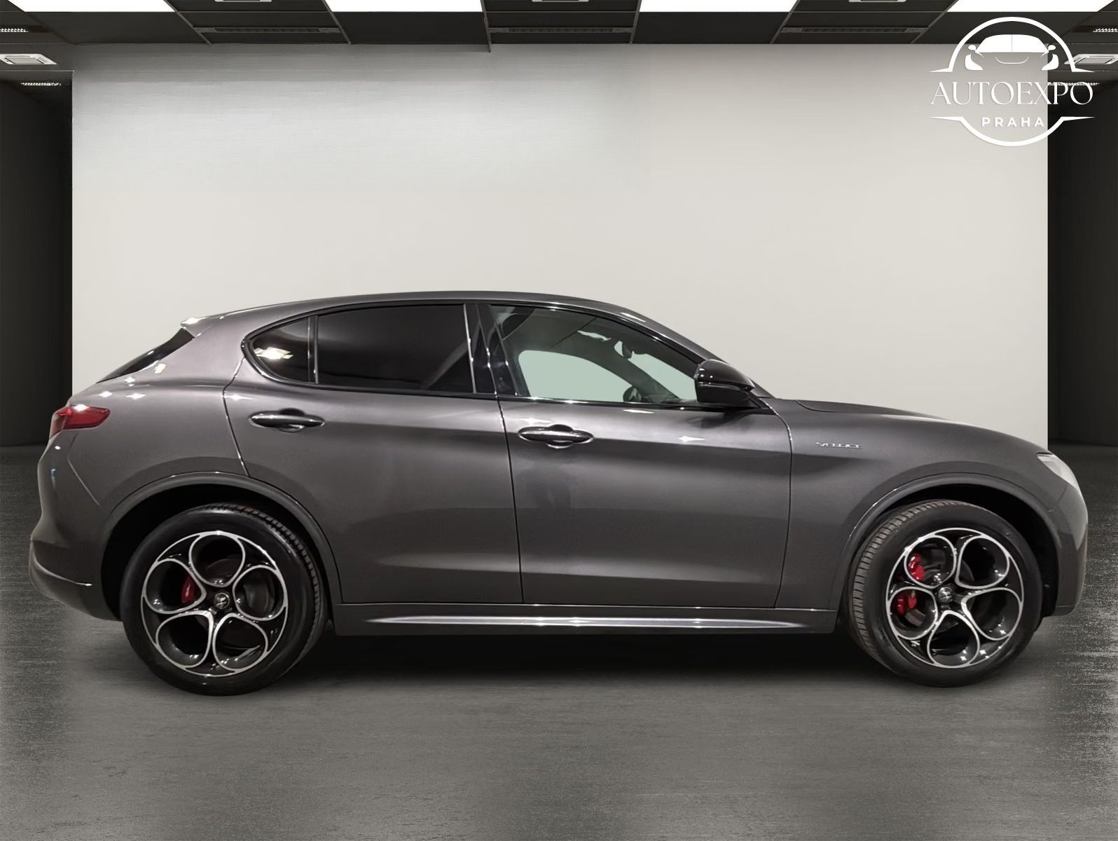 Alfa Romeo Stelvio, 2.2 Veloce Q4 154KW - fotka 4