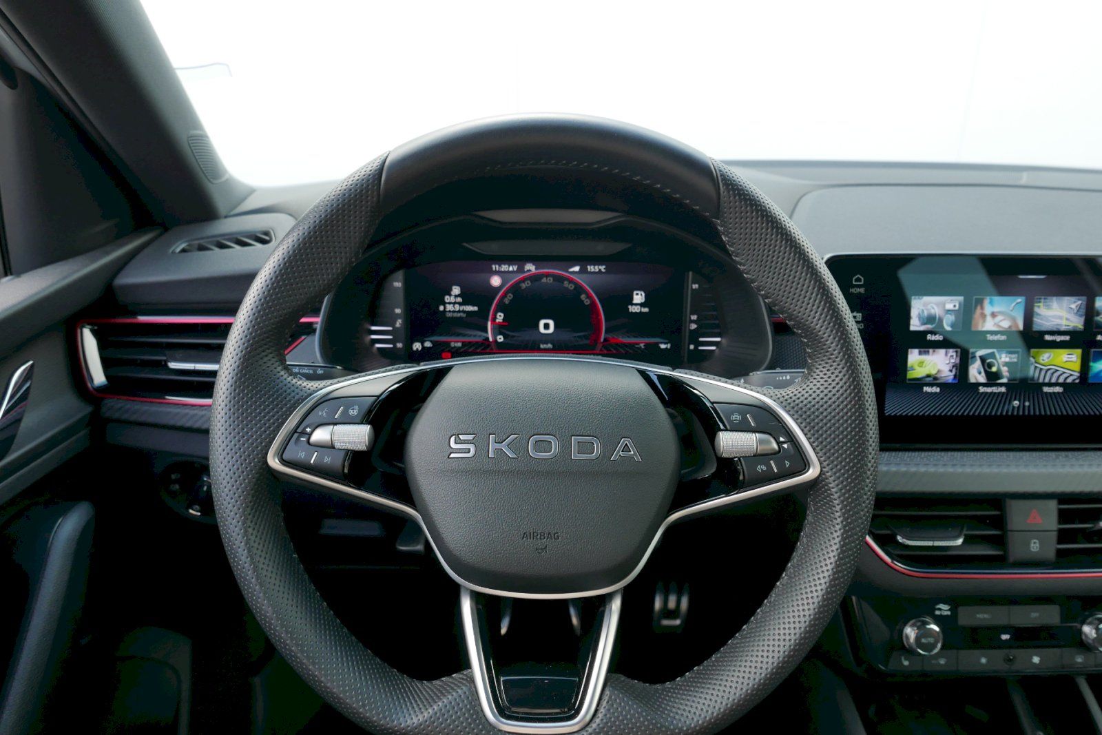 Škoda Scala, 1.5 TSI 110 kW M6° Monte Carlo - fotka 6
