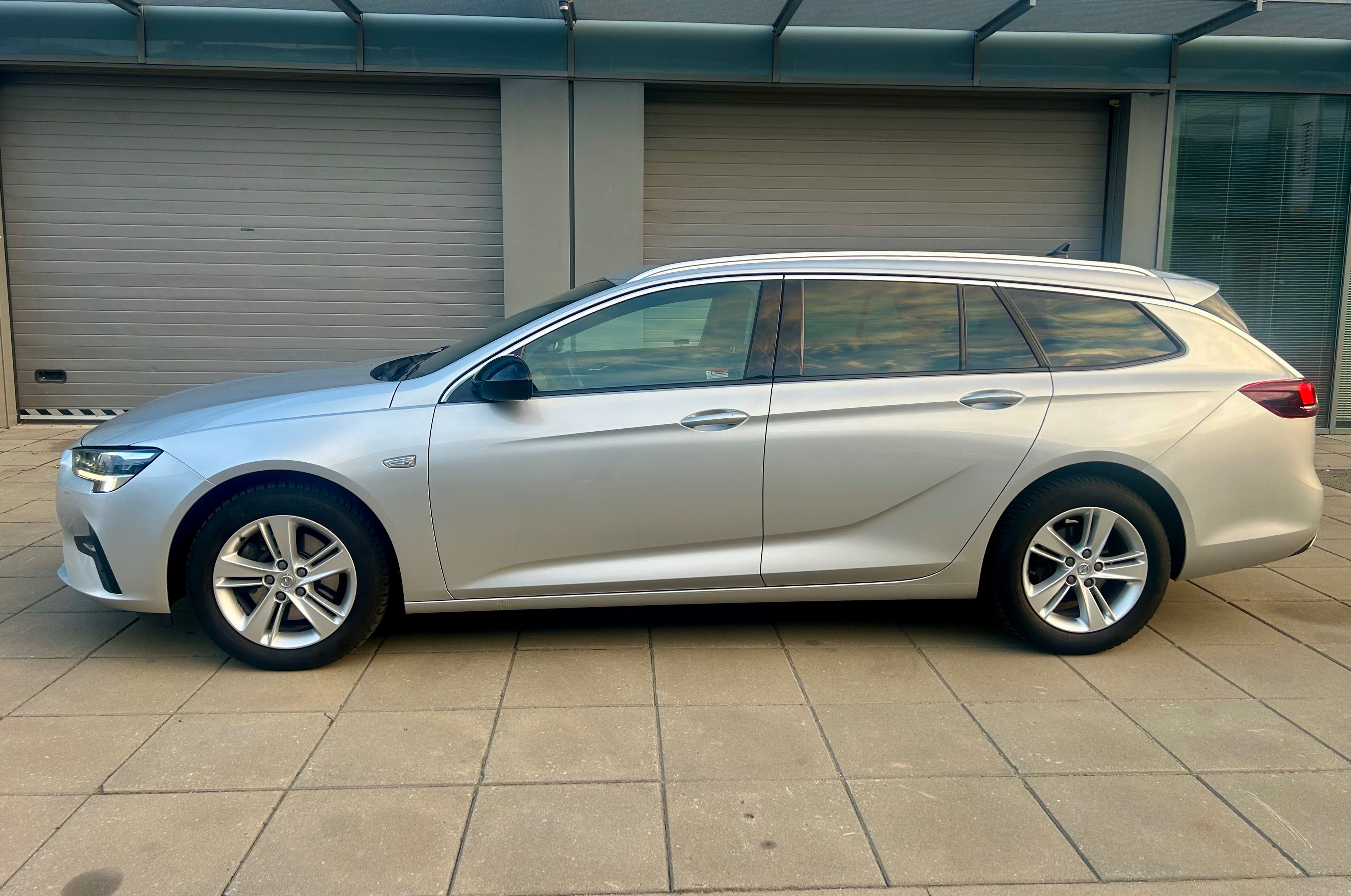 Opel Insignia, 2.0 CDTI 128KW LED-NAVI-KAMERA - fotka 4