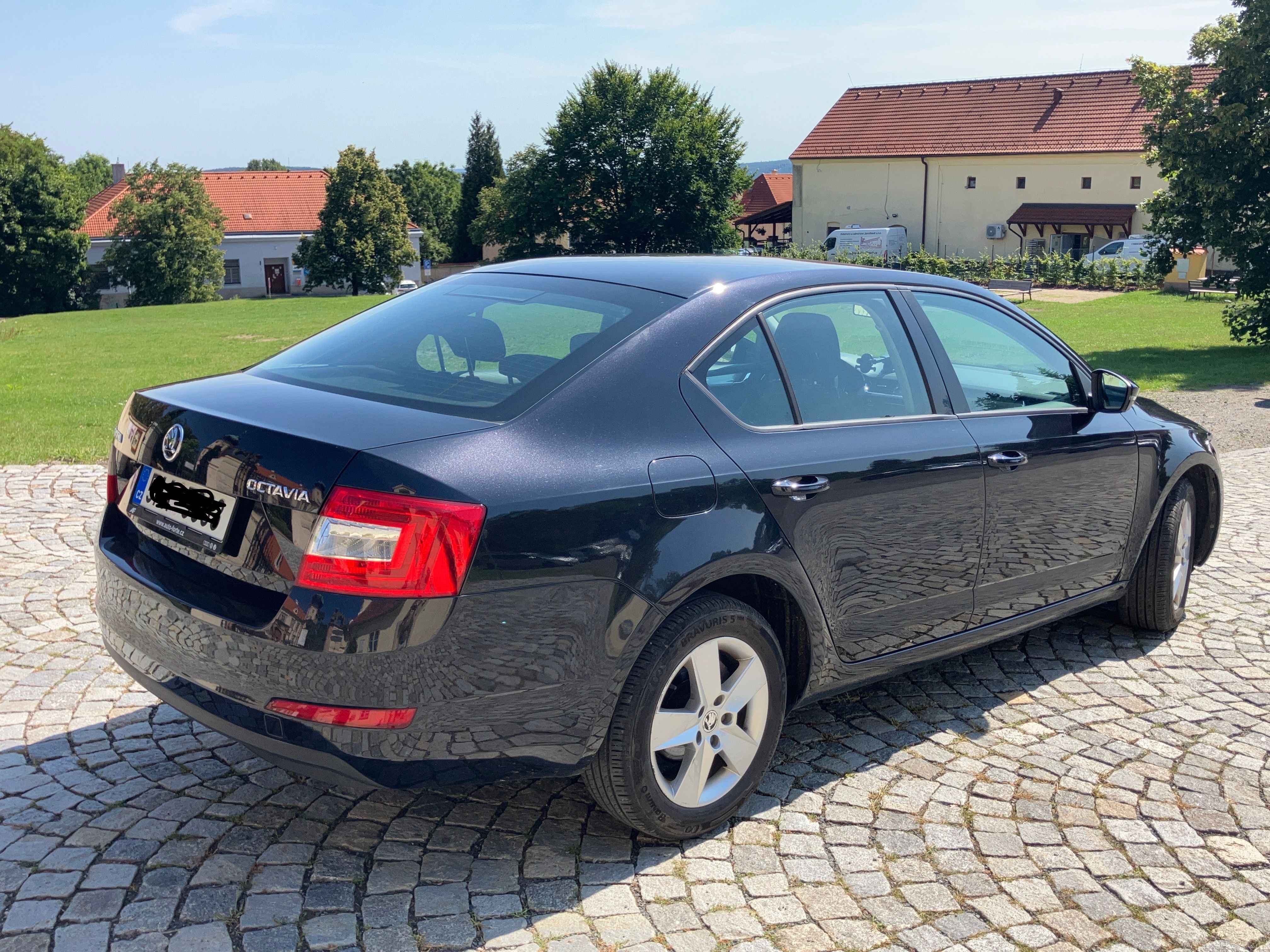 Škoda Octavia, 1.6 TDI 81 kW - fotka 3