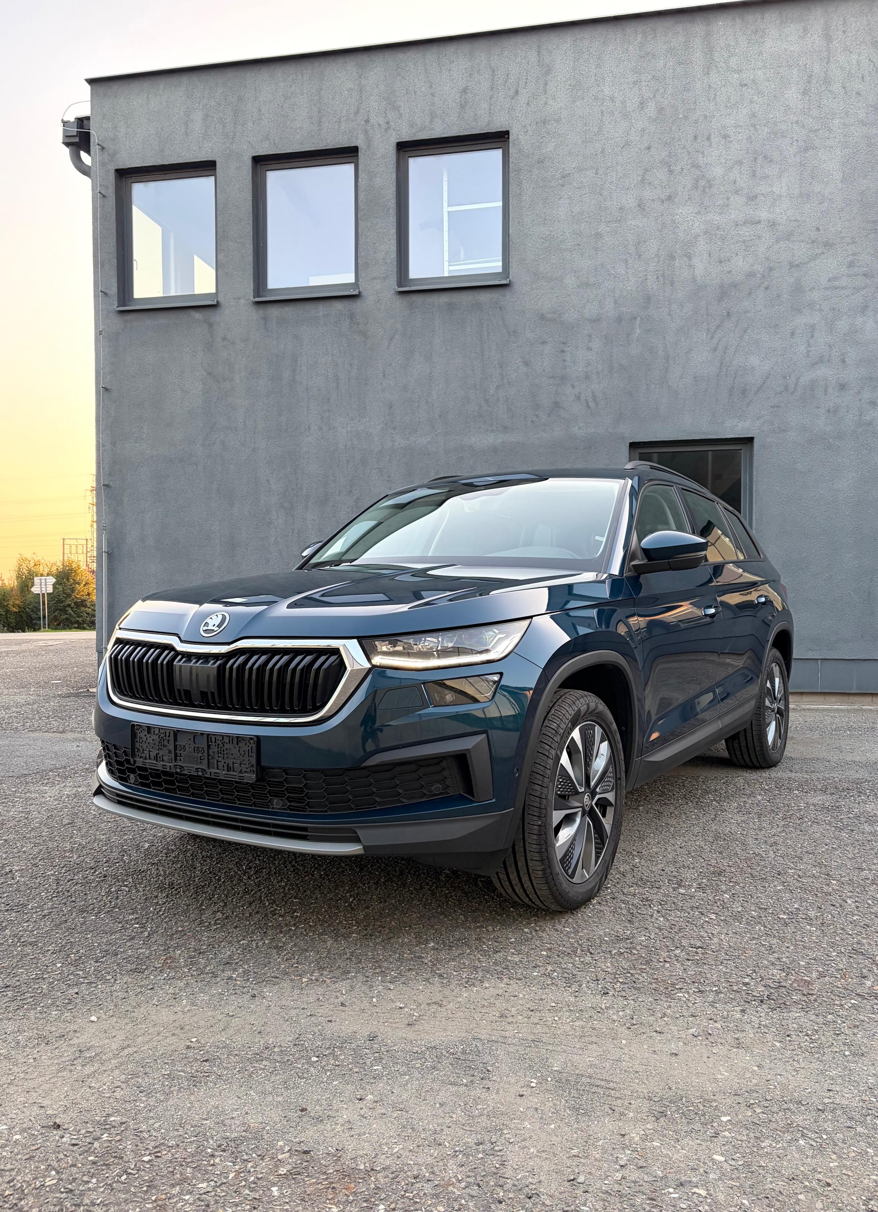 Škoda Kodiaq, 2.0TSI 140kw DSG TAŽNÉ WEBASTO - fotka 2