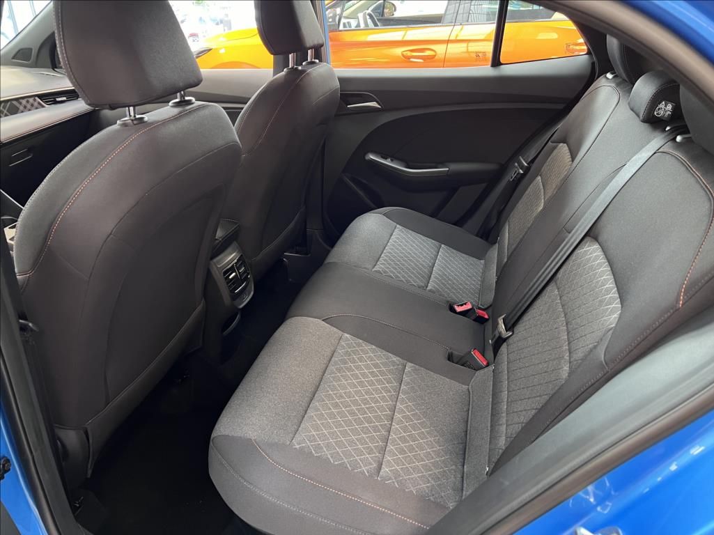 MG MG3, 1.5 HYBRID+ Emotion 12tkm.ČR - fotka 4