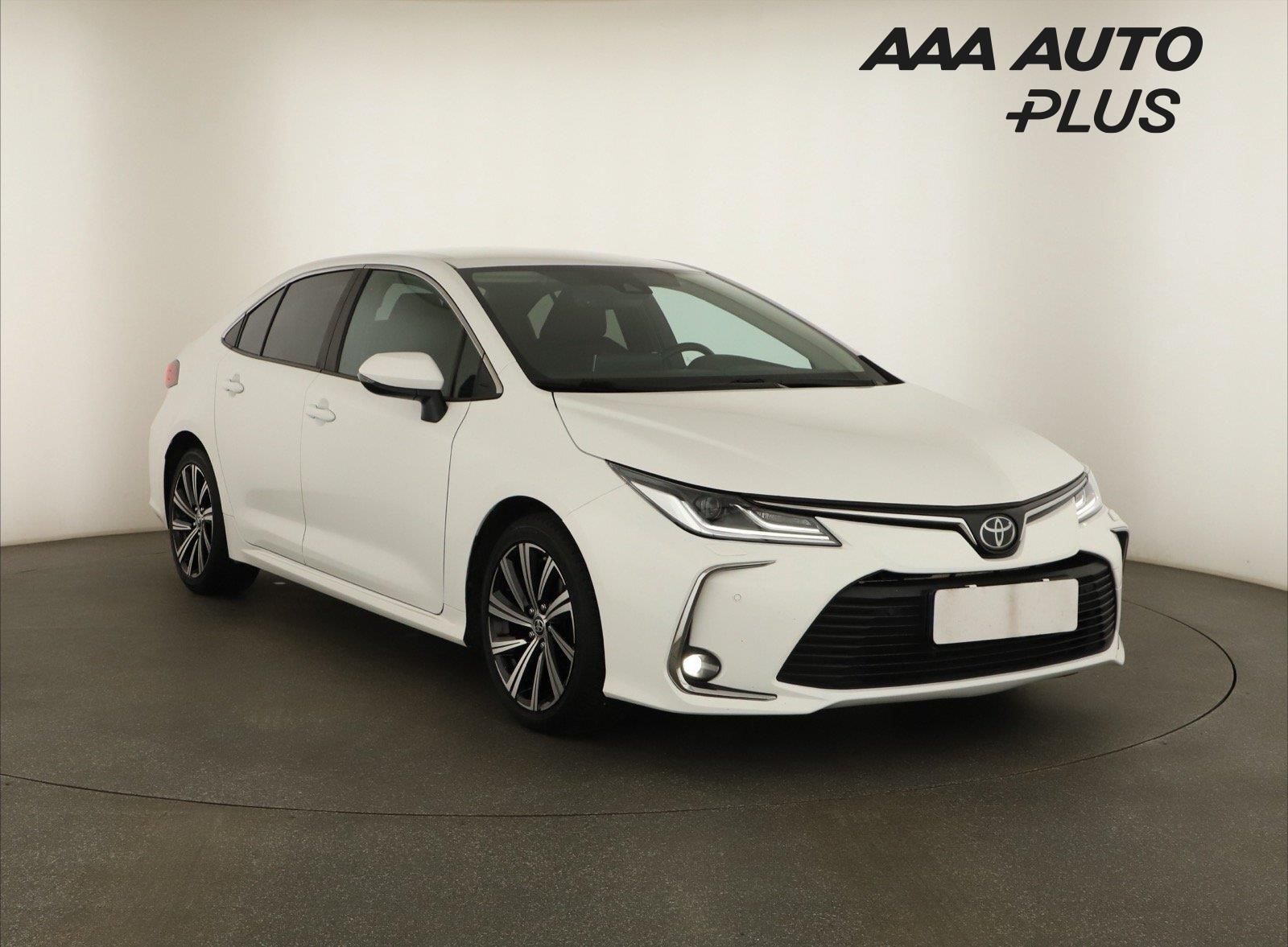Toyota Corolla, 1.5 VVT-i, Automat, ČR,1.maj