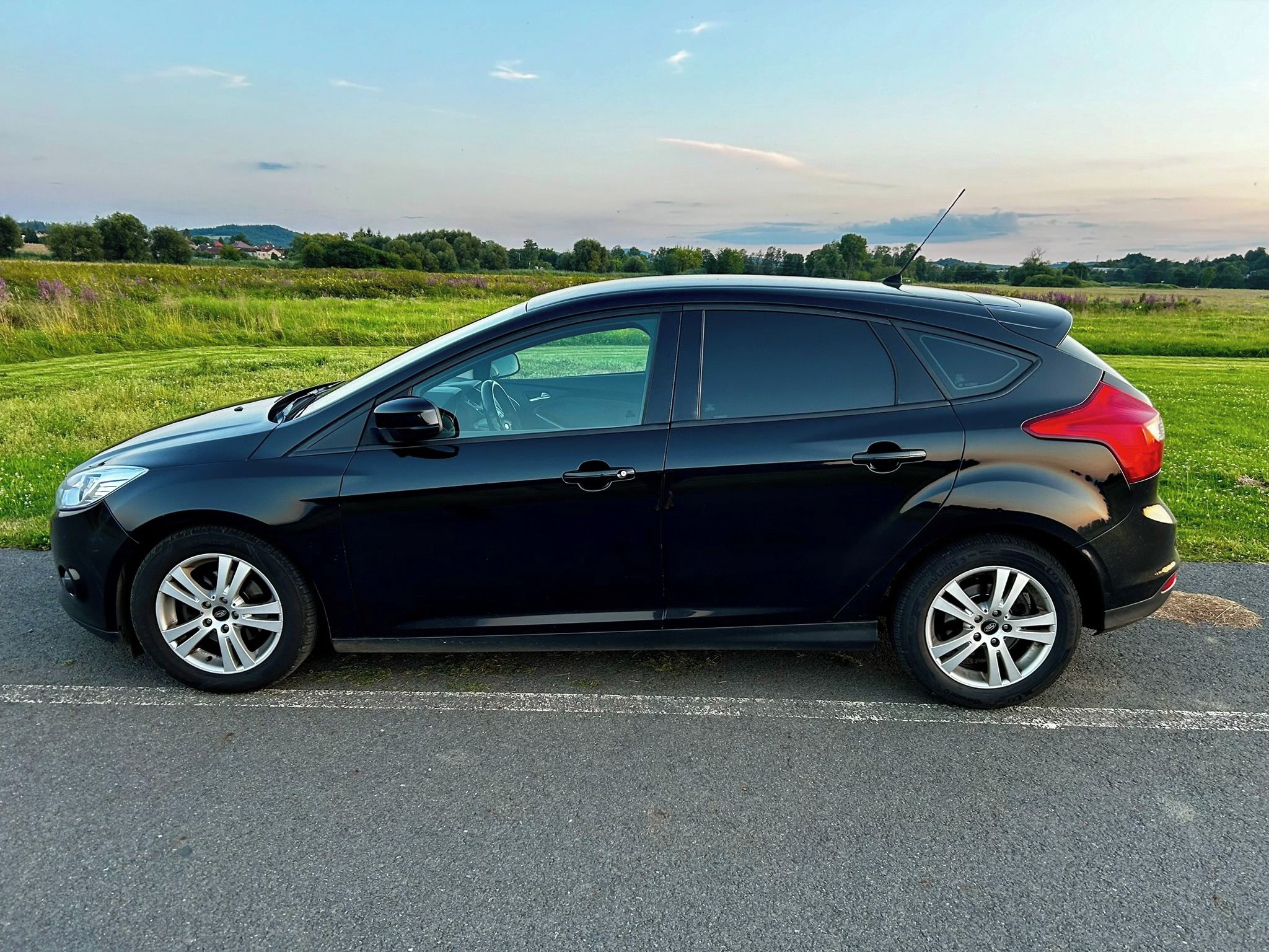 Ford Focus, Prav. servisováno,1,6 TDCI - fotka 2