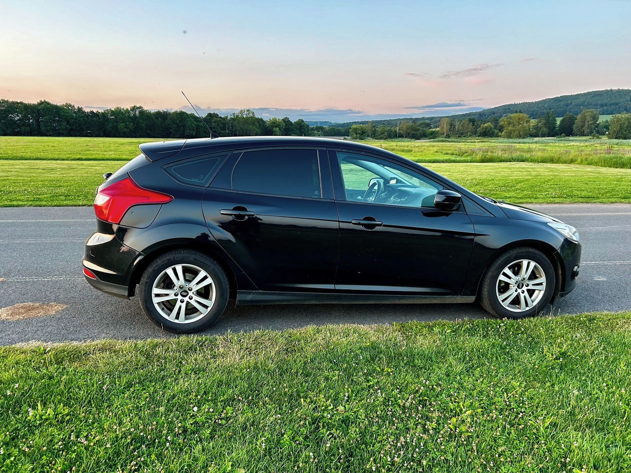 Ford Focus, Prav. servisováno,1,6 TDCI - fotka 3