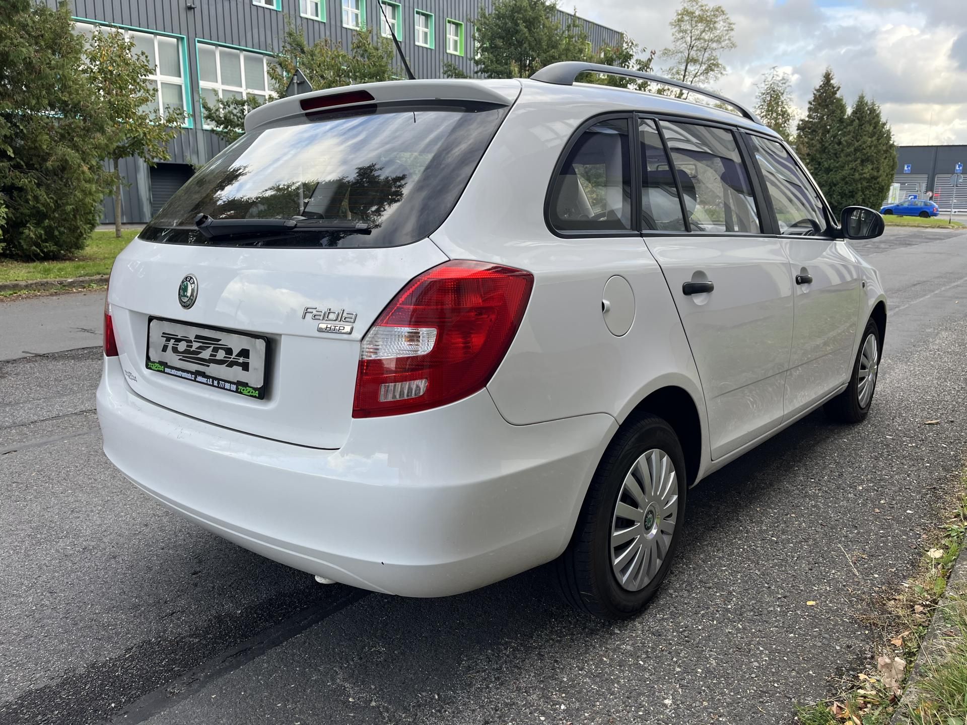 Škoda Fabia, 1,2 HTP Combi Classic - fotka 6
