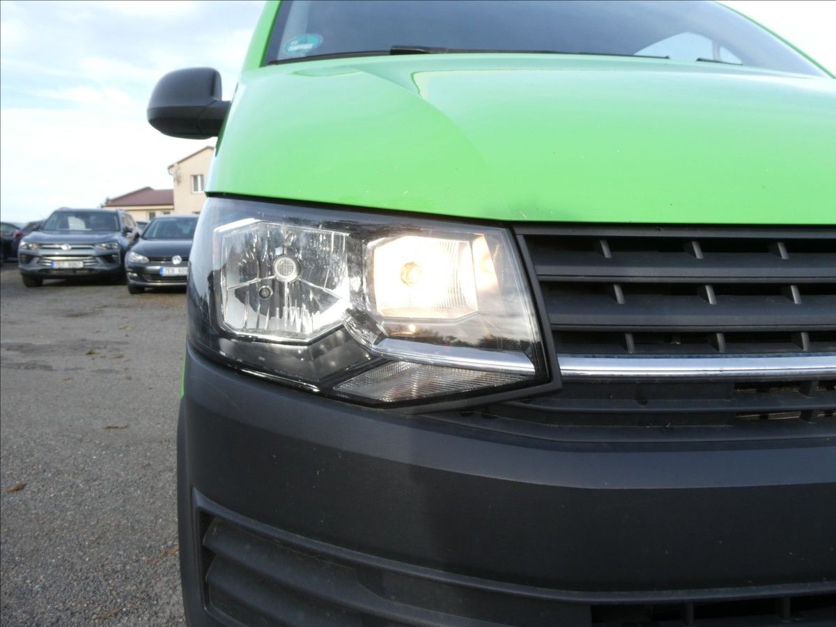 Volkswagen Transporter, 2,0 TDi 75kW L2H2,9.míst,2xkol - fotka 5