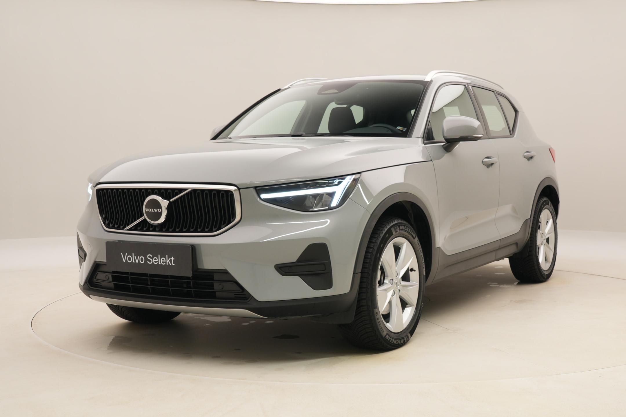 Volvo XC40, B3 CORE AUT CZ