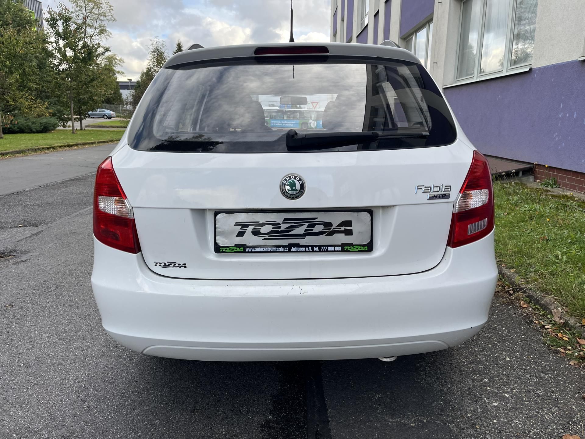 Škoda Fabia, 1,2 HTP Combi Classic - fotka 4