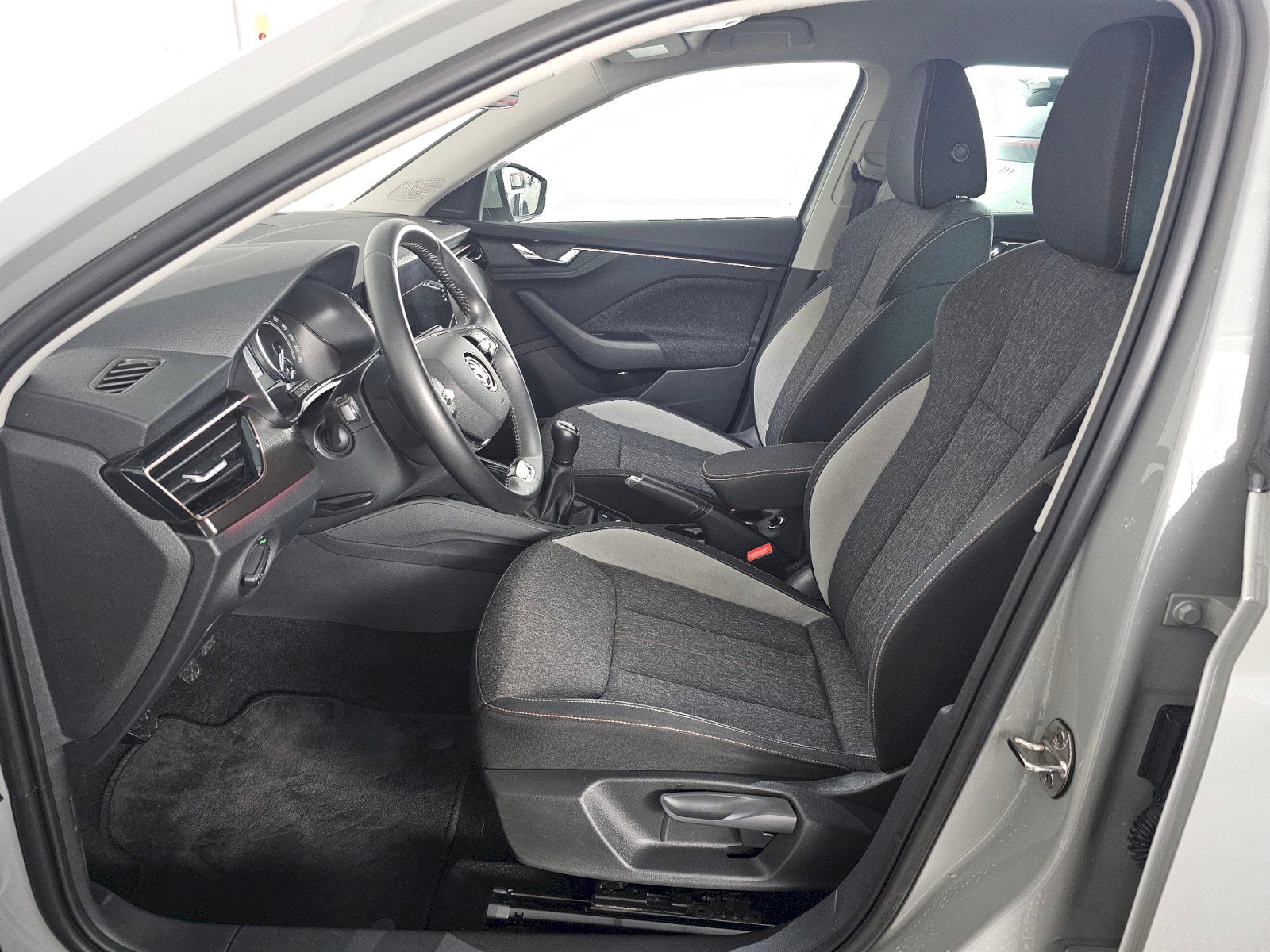 Škoda Scala, 1.0TSI 70kW STYLE PLUS TAŽNÉ N - fotka 6