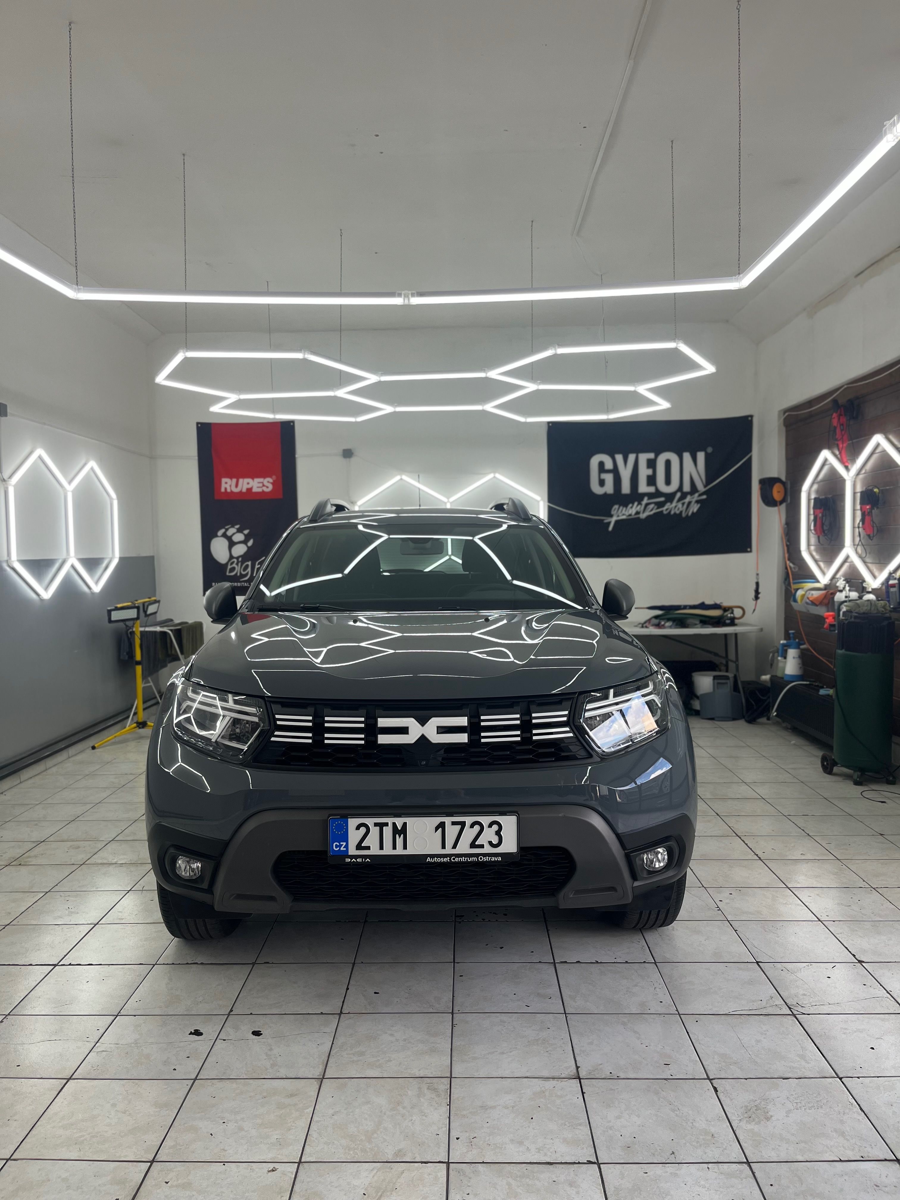 Dacia Duster, Dacia Duster