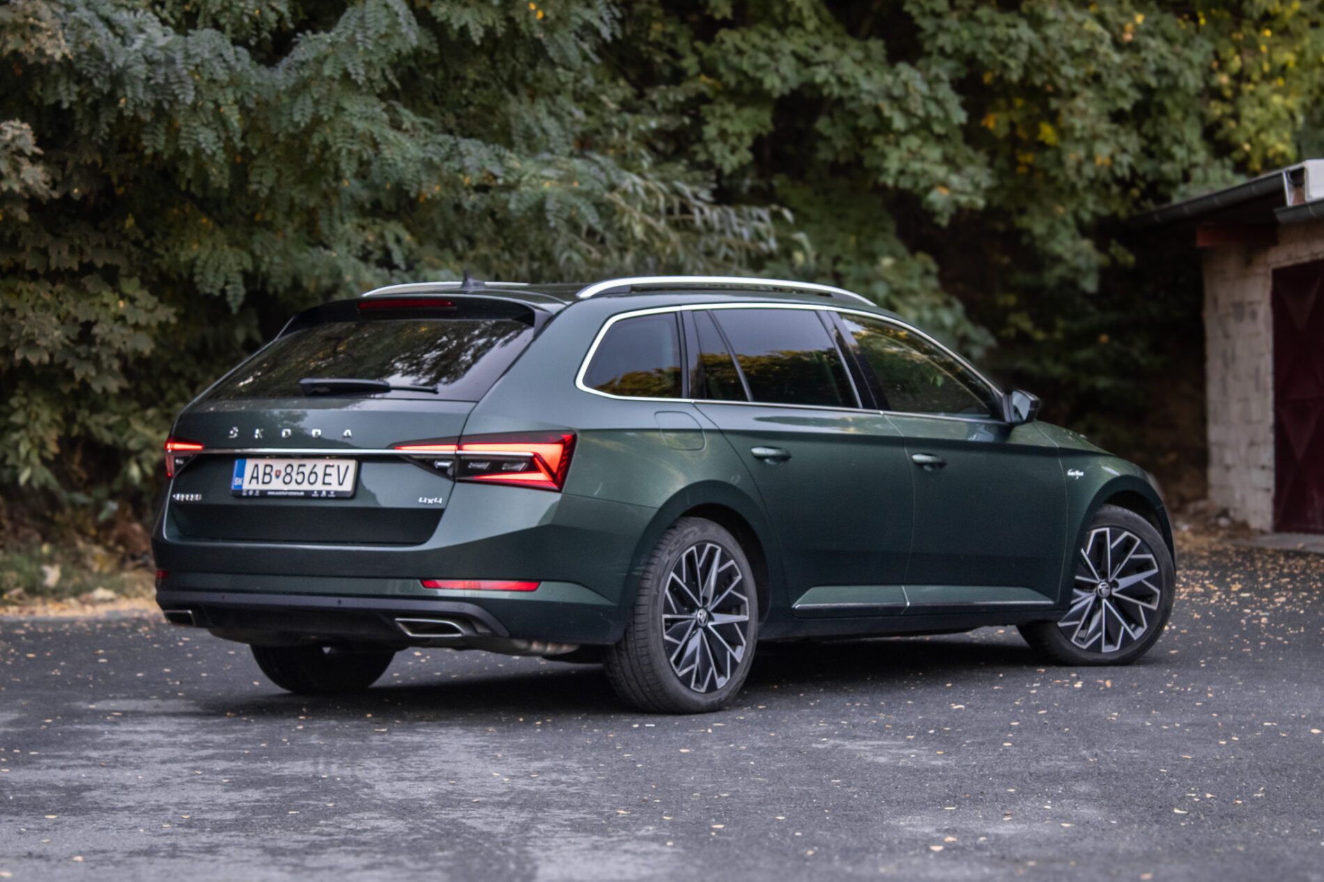 Škoda Superb - fotka 5