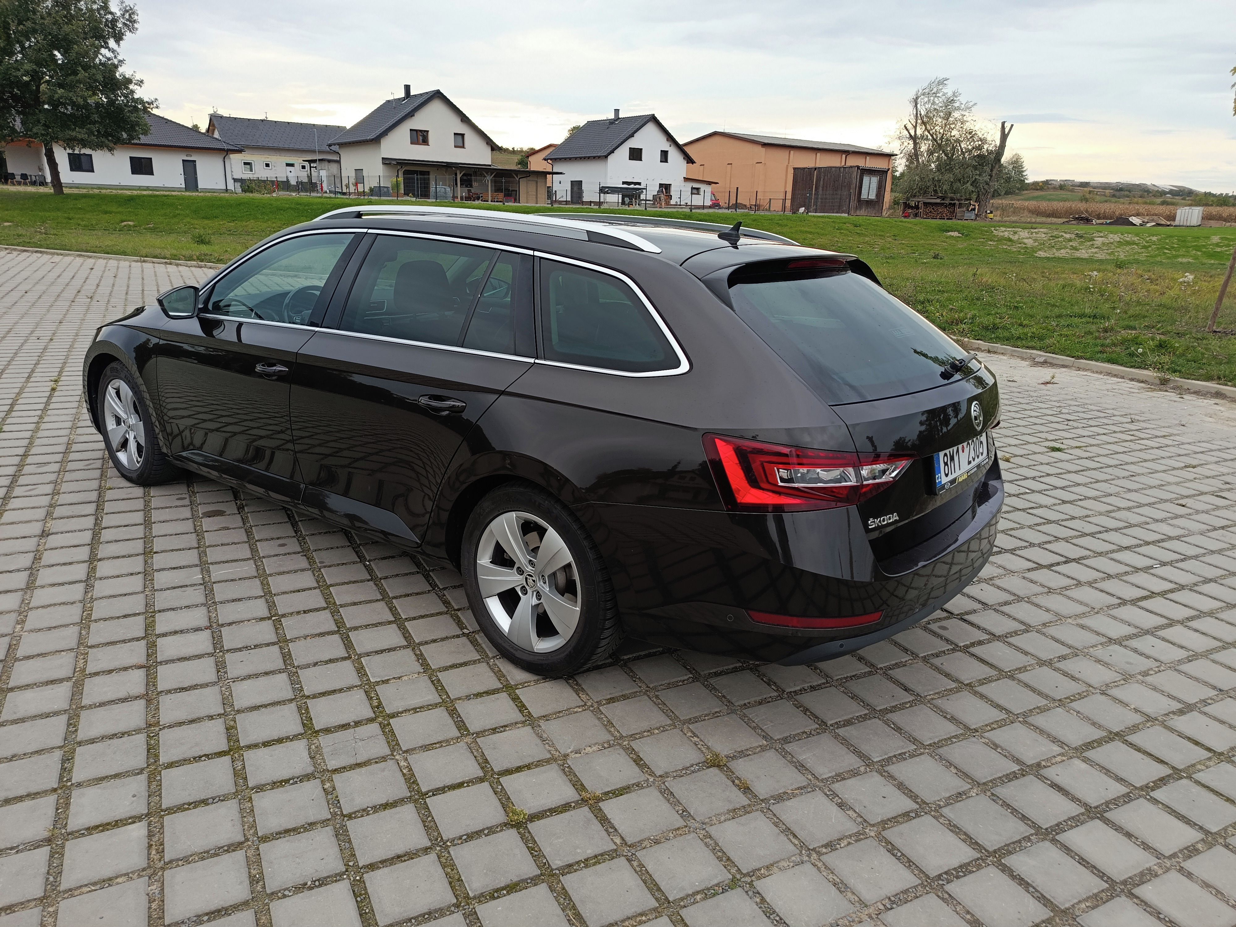 Škoda Superb, Laurin & Klement - fotka 4
