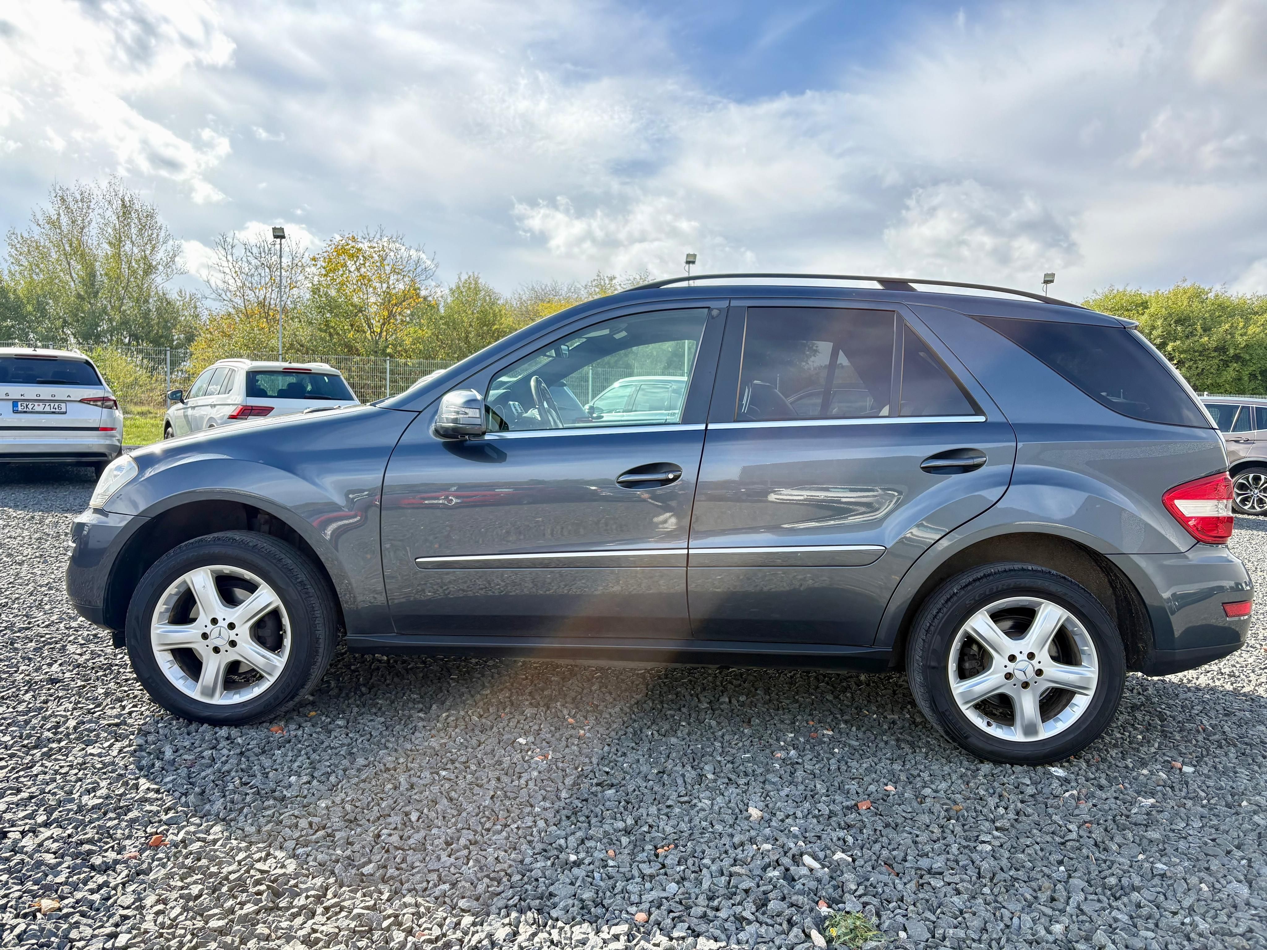 Mercedes-Benz ML, 350CDI 170kw 4MATIC Aut. - fotka 5