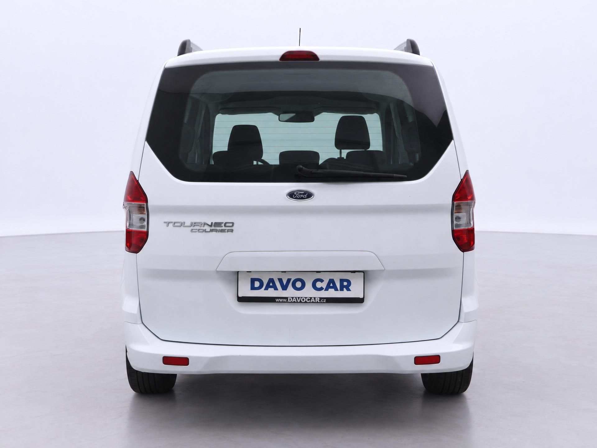 Ford Tourneo Connect, 1,5 TDCi 71kW Titanium CZ - fotka 6