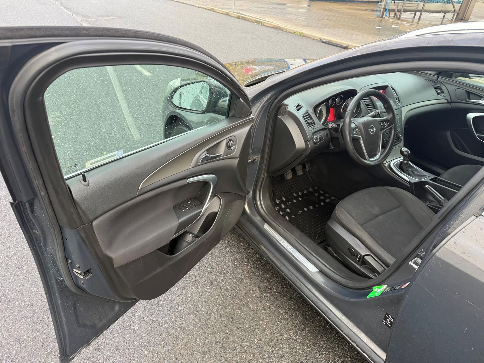 Opel Insignia, Opel insignia 2.0CDTI TAZNE - fotka 5