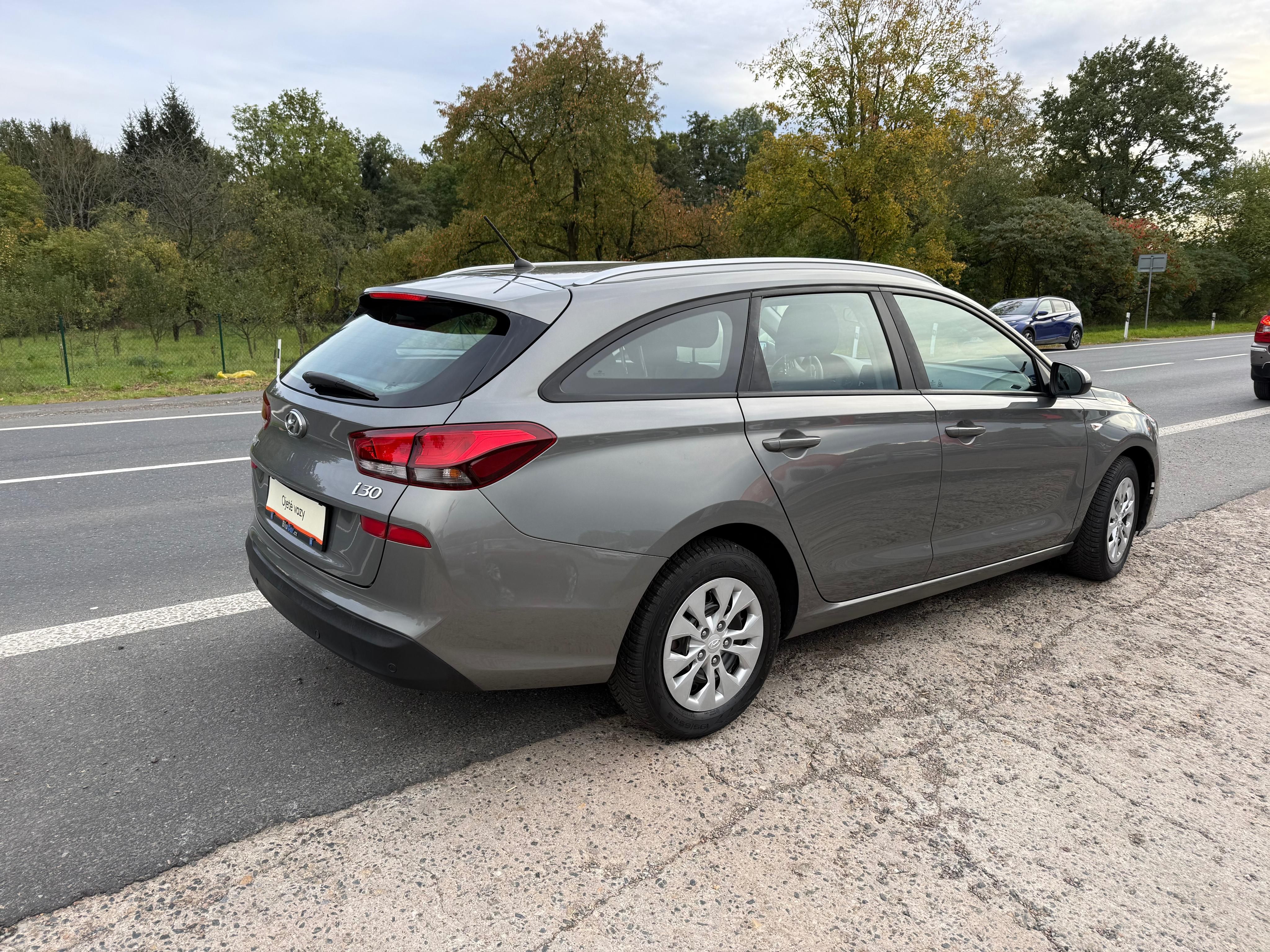 Hyundai i30, 1.4CVVT ČR 1.majitel - fotka 2