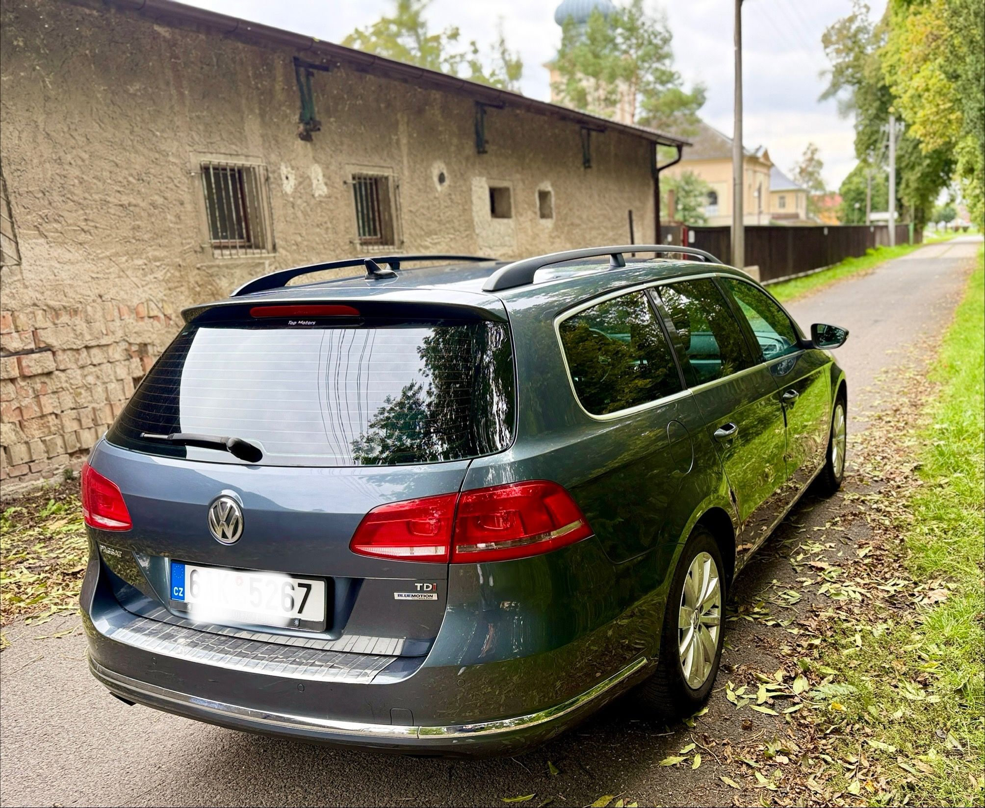 Volkswagen Passat, 1.6 TDI - Servisováno - fotka 5