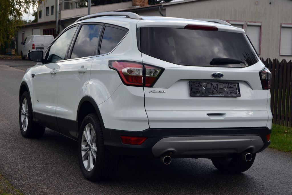Ford Kuga, 2.0 TDCI 110kW Titanium 4x4 - fotka 2