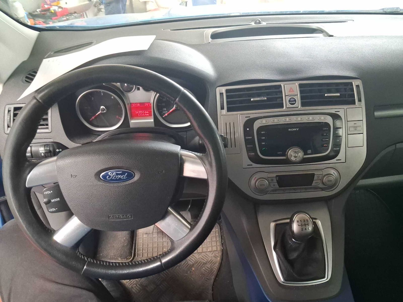 Ford Kuga, 2.0 TDCi, 4X4, Serv.kniha - fotka 3