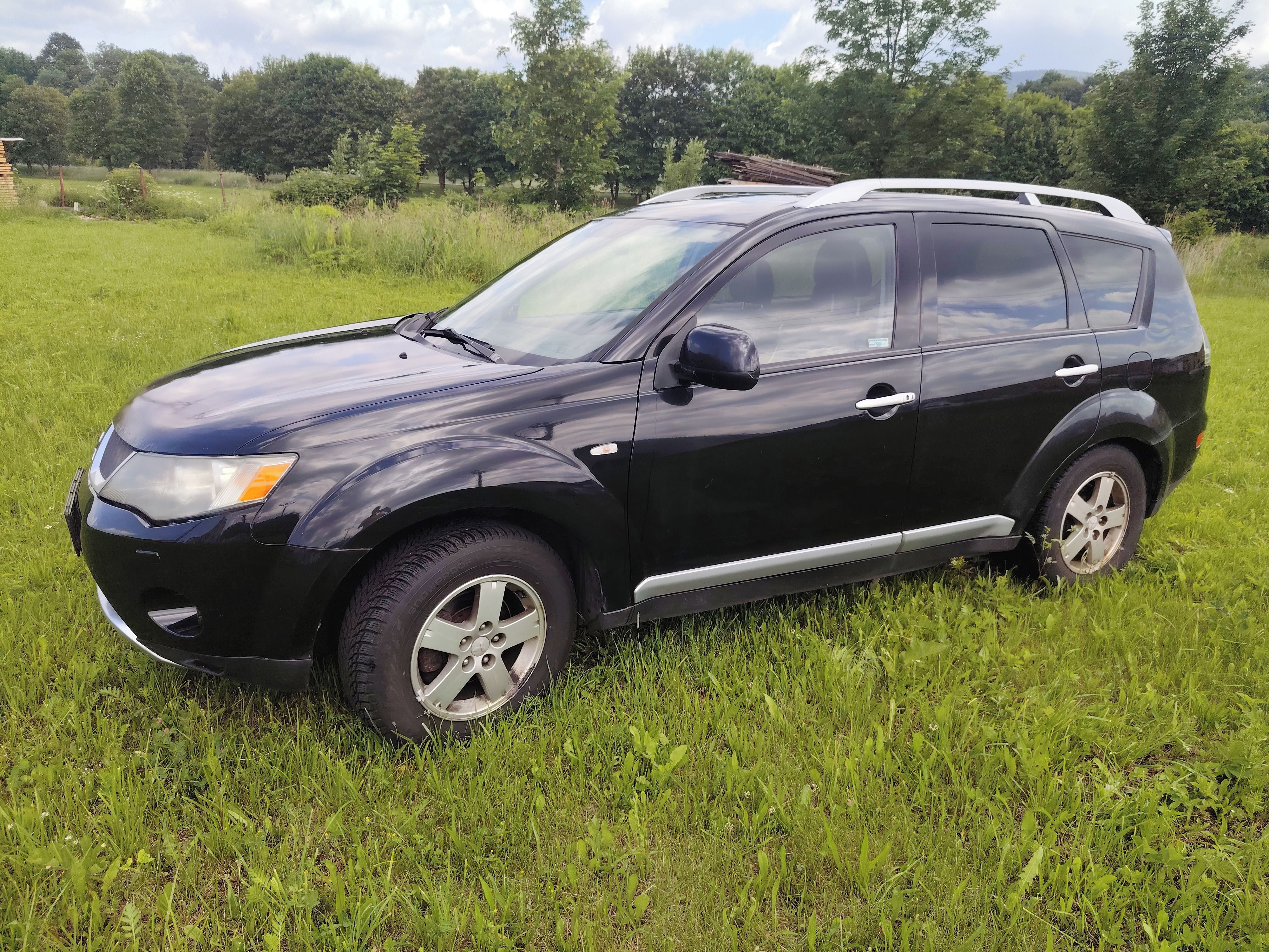 Mitsubishi Outlander, 2,0 Di-D, 7míst, serv. knížka