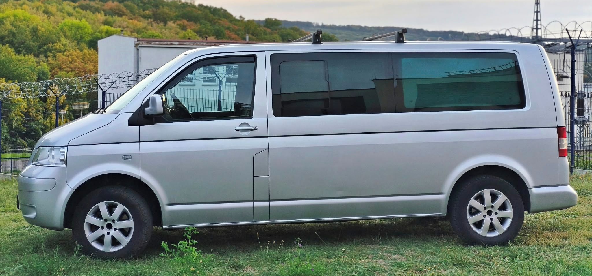 Volkswagen Caravelle, Volkswagen Caravelle T5 Long - fotka 5