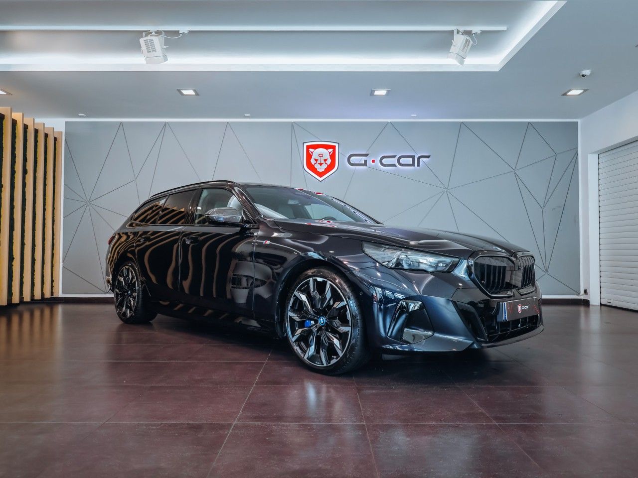 BMW Řada 5, 550e xDrive M-sport Touring