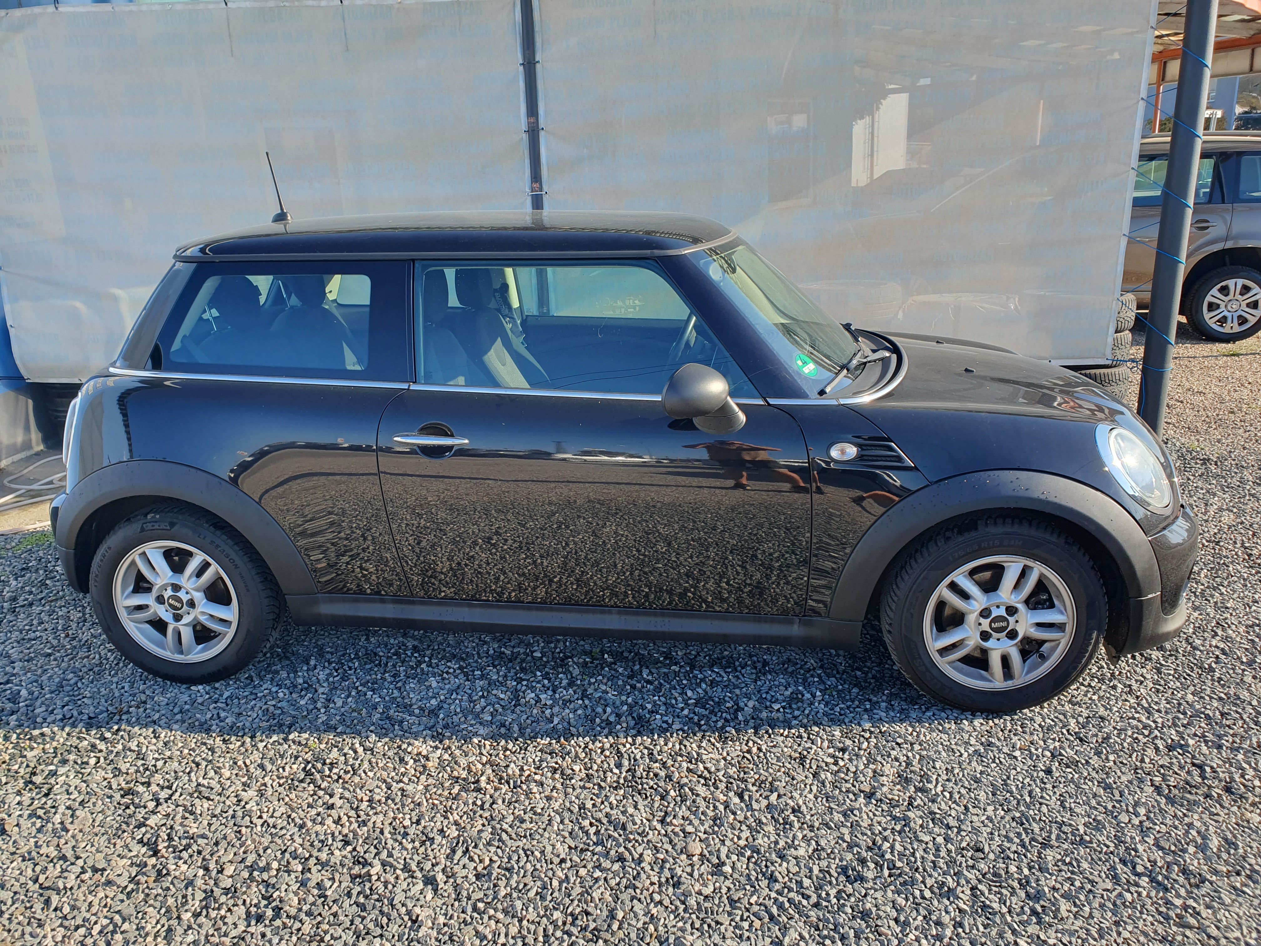 Mini Cooper, 1.6 D 66 KW - fotka 2