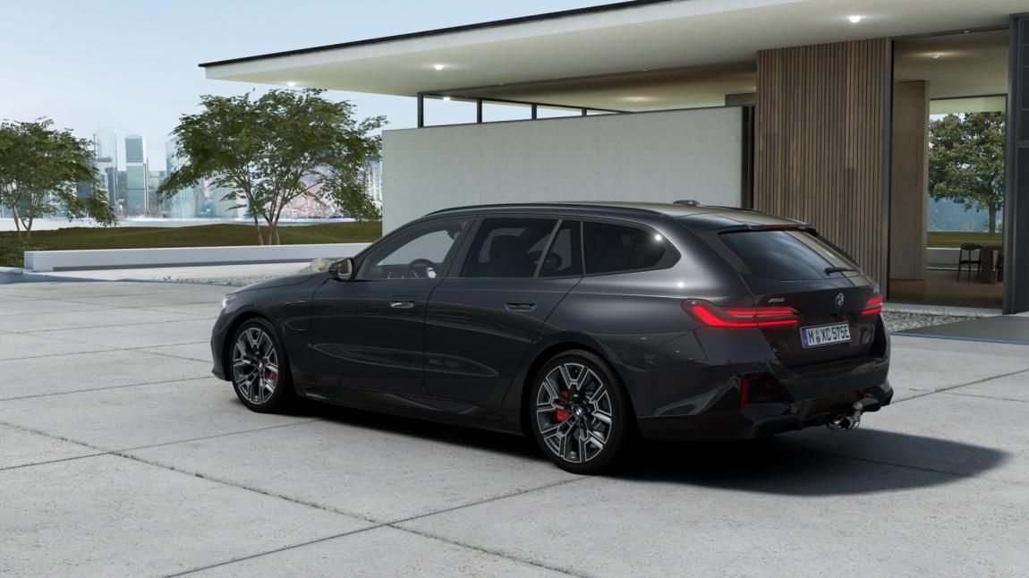 BMW Řada 5, 550e xDrive Touring - fotka 3