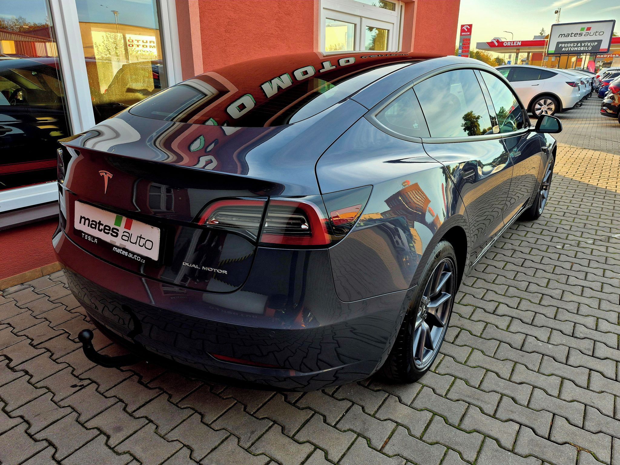 Tesla Model 3, Long Range Dual Motor - 366 kW - fotka 6