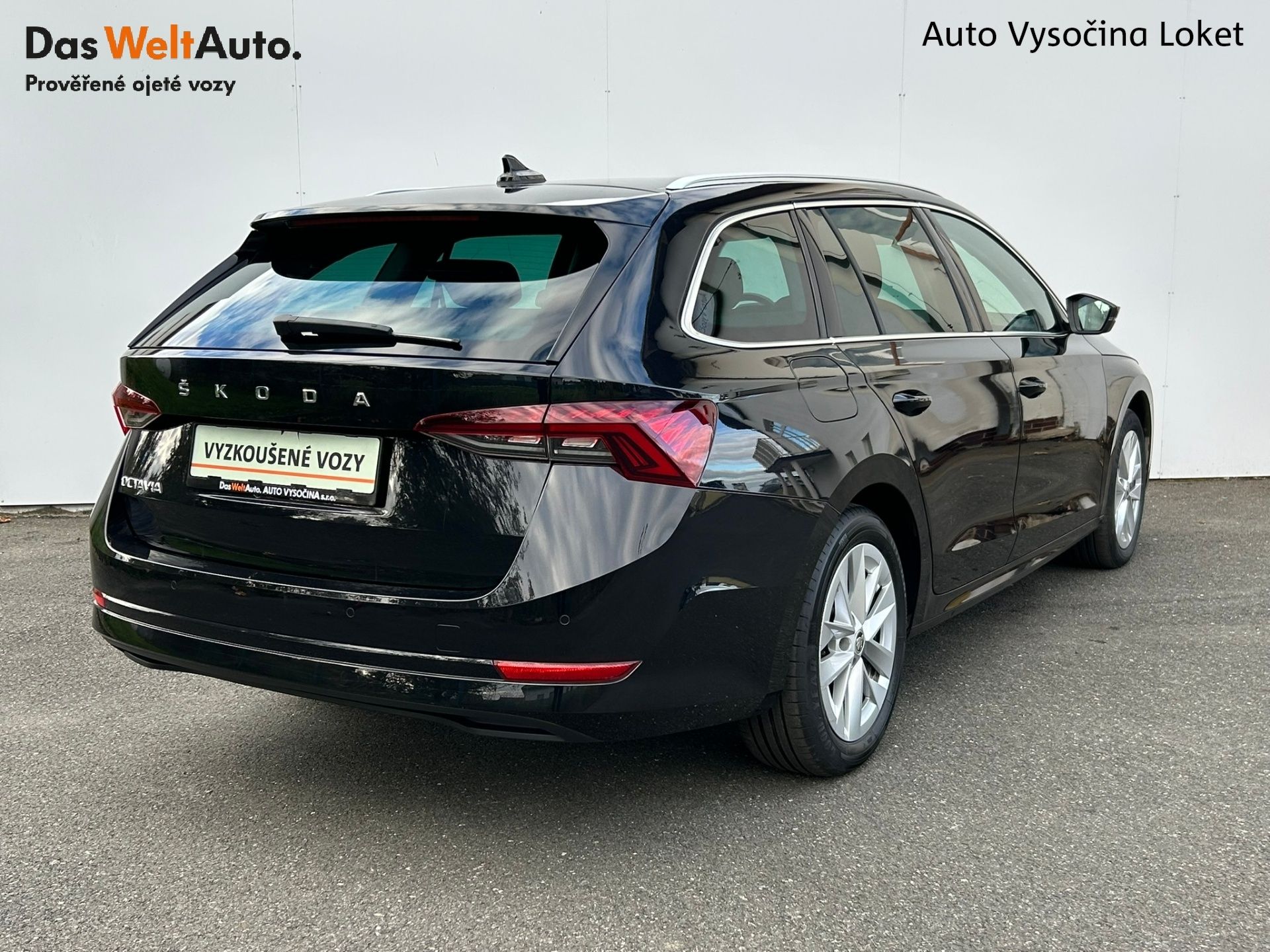 Škoda Octavia, 2.0 TDI DSG TAŽNÉ Head-up disp - fotka 2
