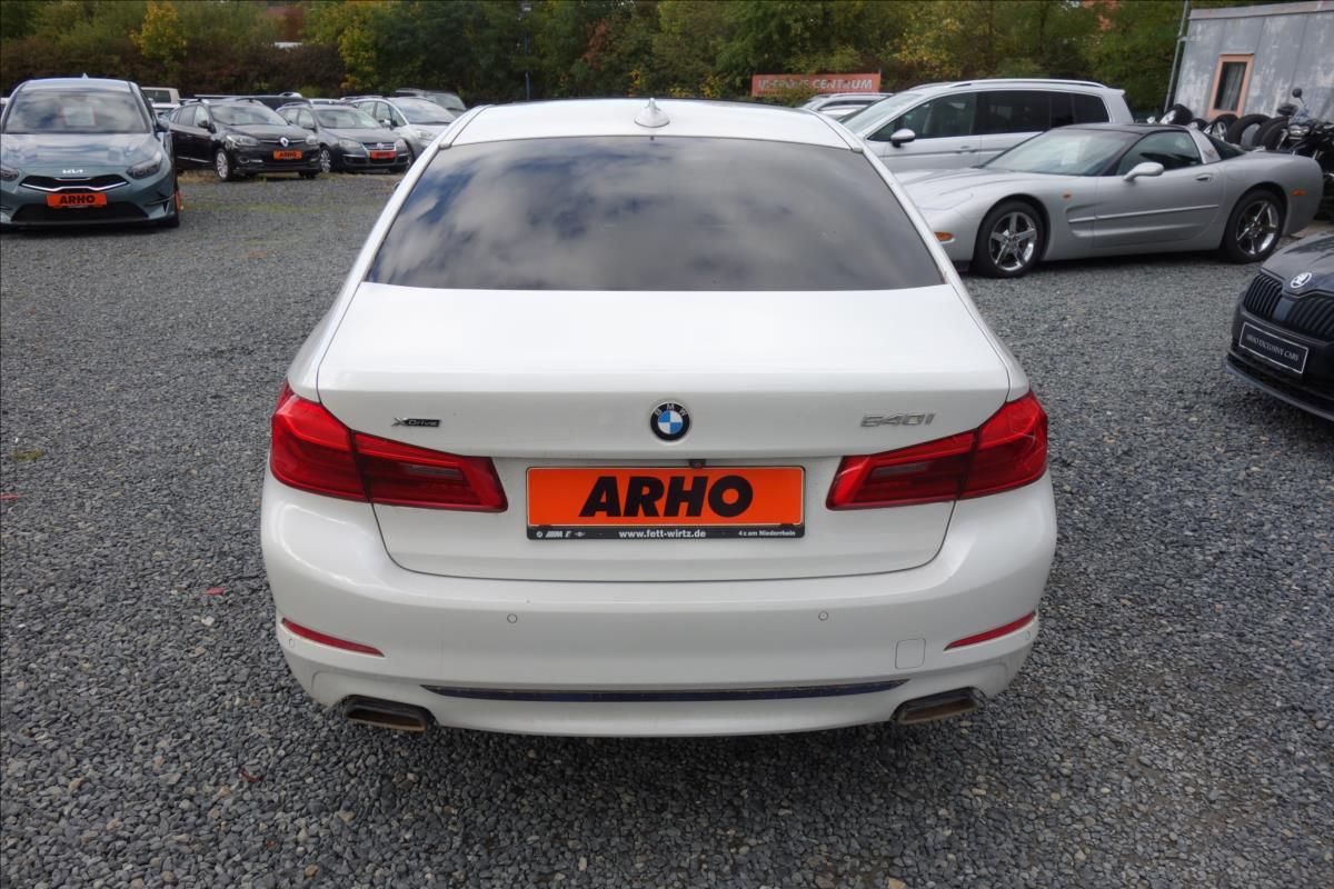 BMW Řada 5, 540i, xDRIVE, SPORT LINE. - fotka 4