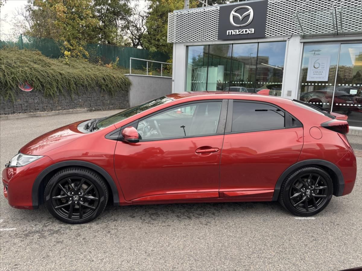 Honda Civic, 1,8 VTEC 104kW PLNÝservisHONDA - fotka 2