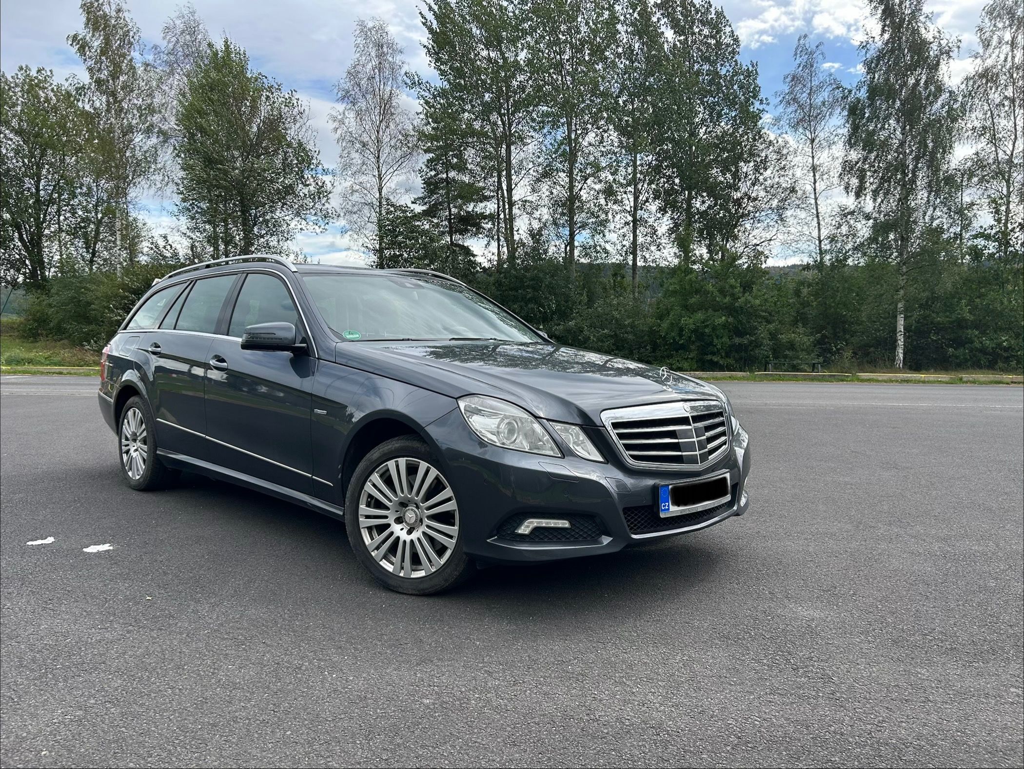 Mercedes-Benz Třídy E - fotka 2