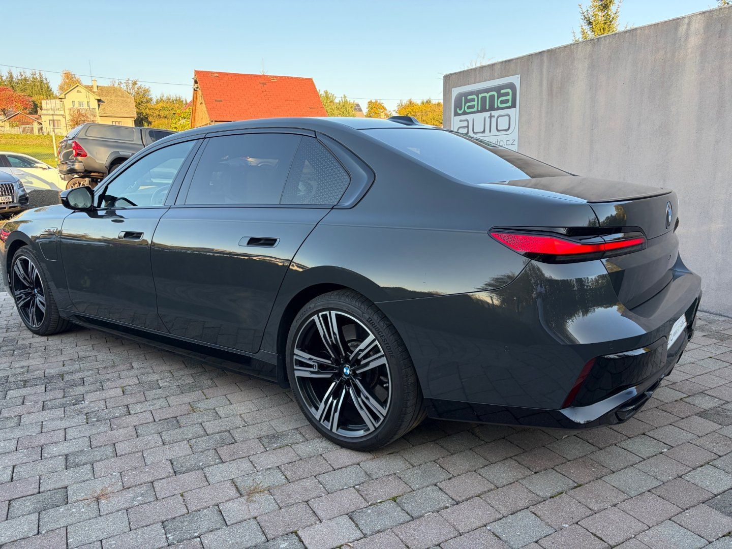 BMW Řada 7, M760e 420kW xDrive ZÁRUKA - fotka 6