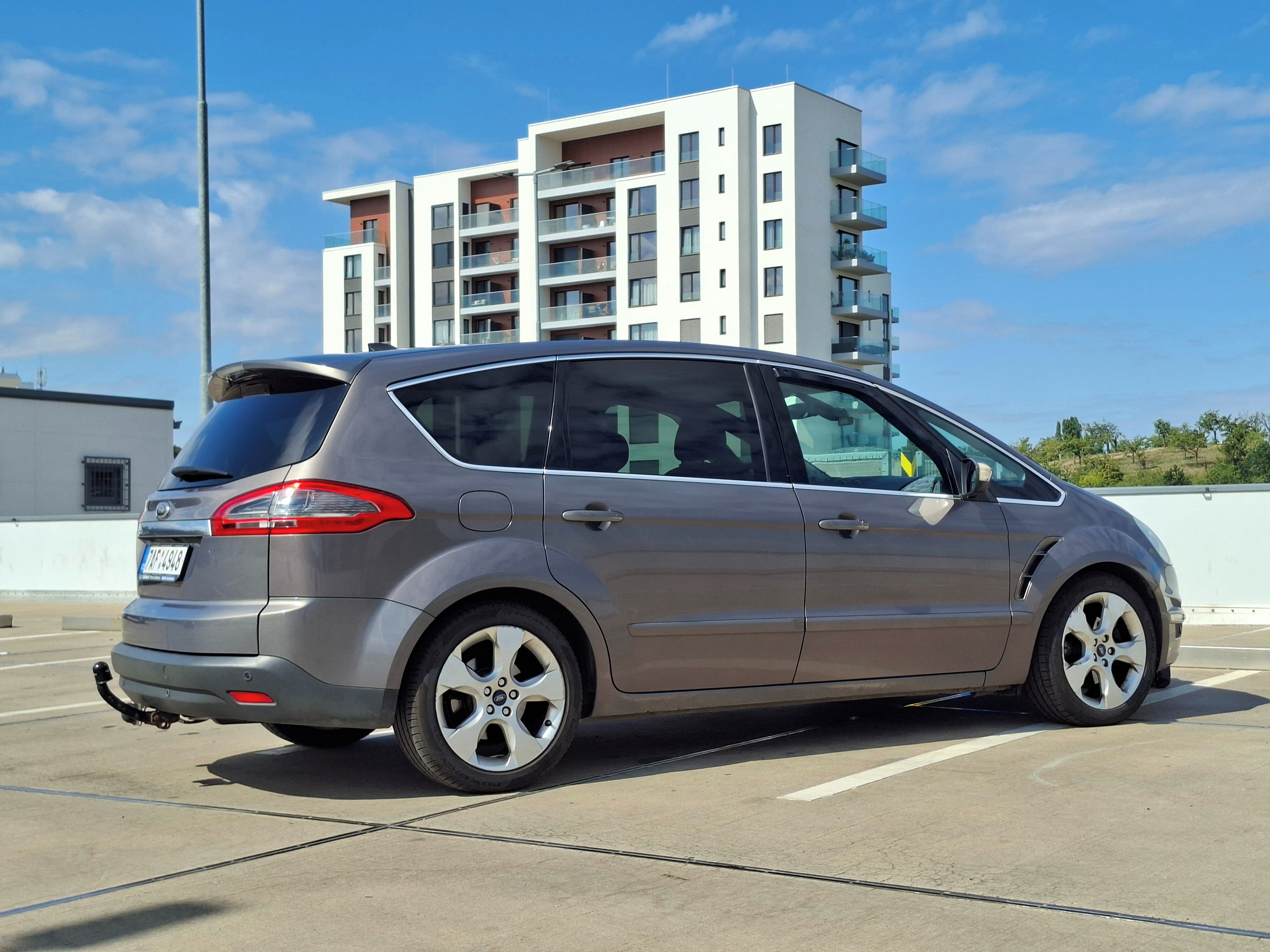 Ford S-MAX, 2.0 TDCi Titanium 120 kW - fotka 6